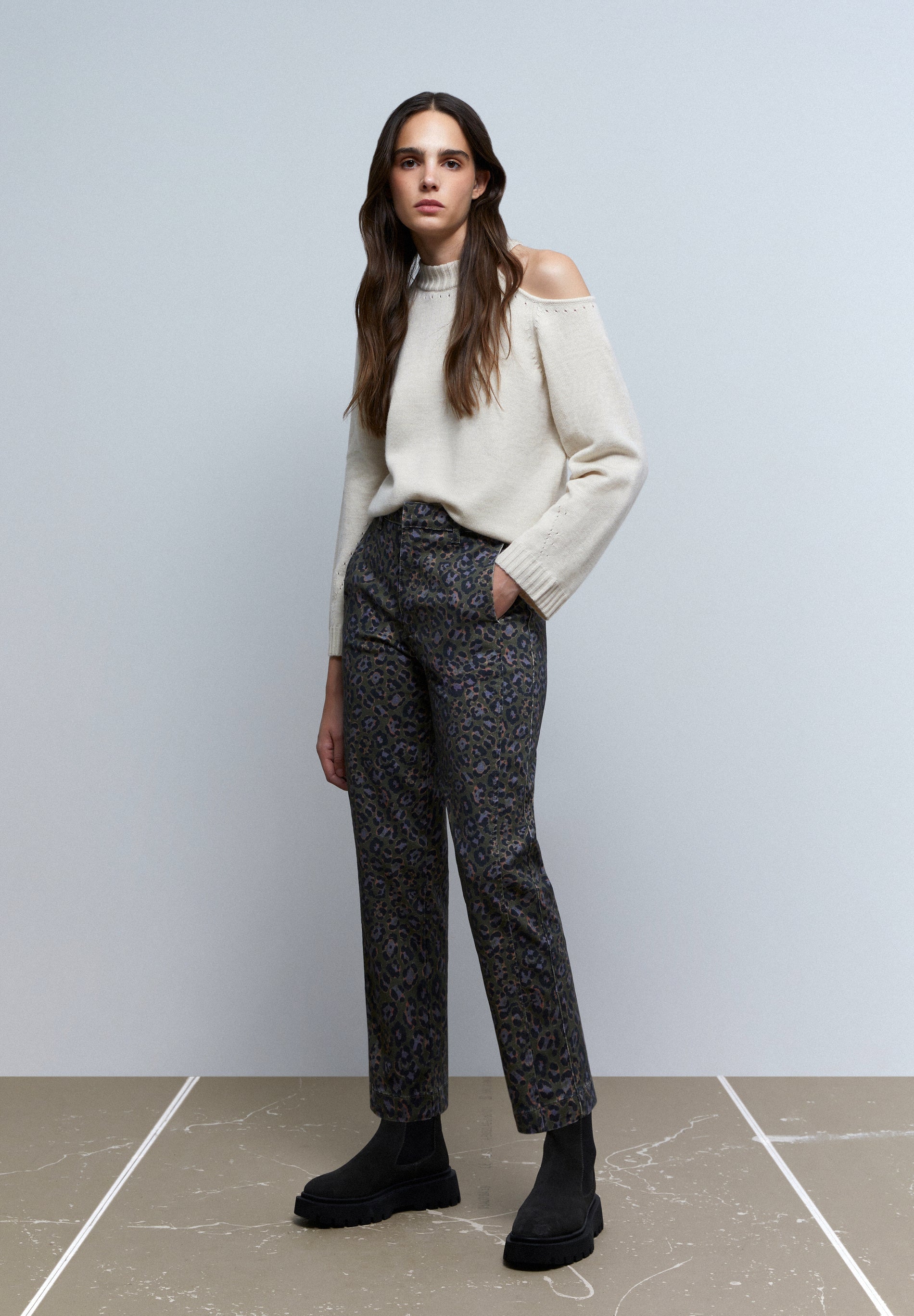 ANIMAL PRINT CHINO TROUSERS