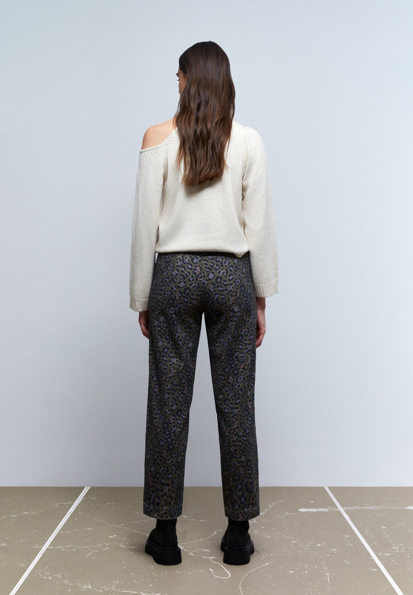 ANIMAL PRINT CHINO TROUSERS