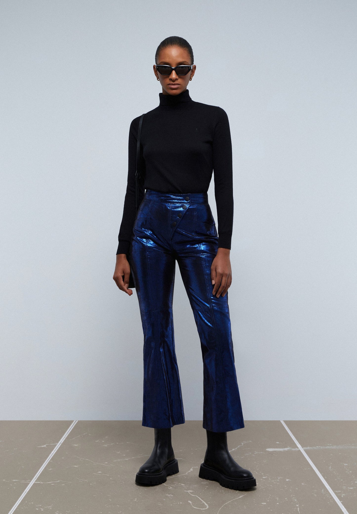 METALLIC FLARED TROUSERS