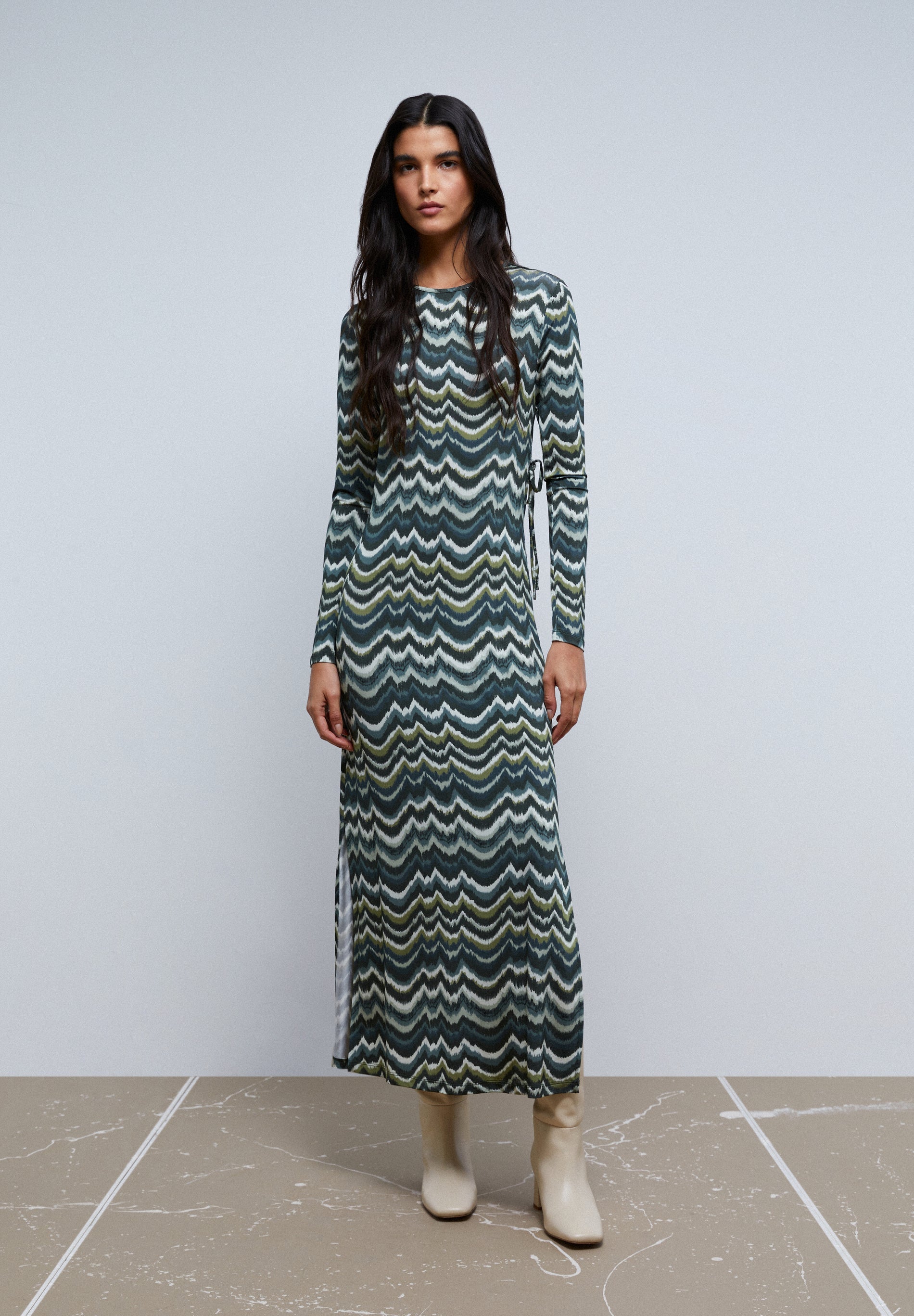 MIDI DRESS WITH BACK VENT