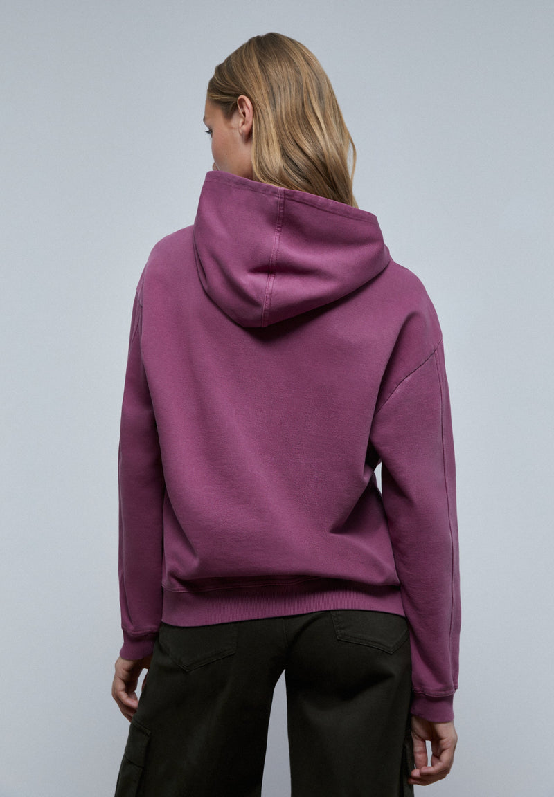 SWEATSHIRT WITH FORNT RELIEF SKULL