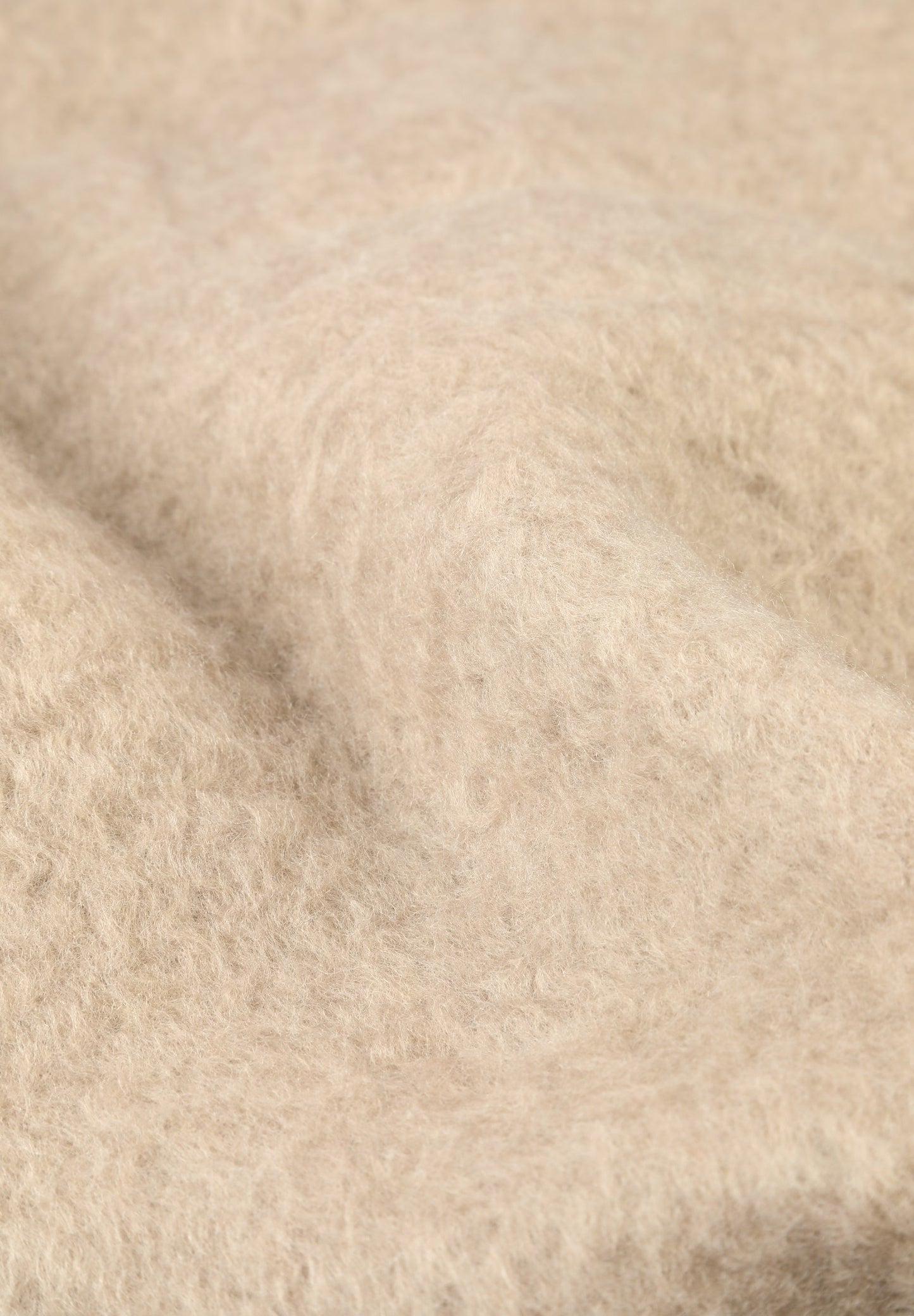 SCARF WITH SKILL PATCH DETAIL