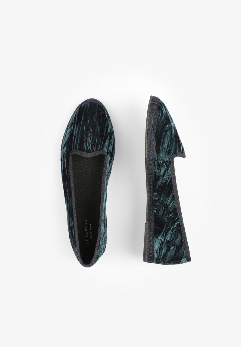 VELVET SLIPPERS