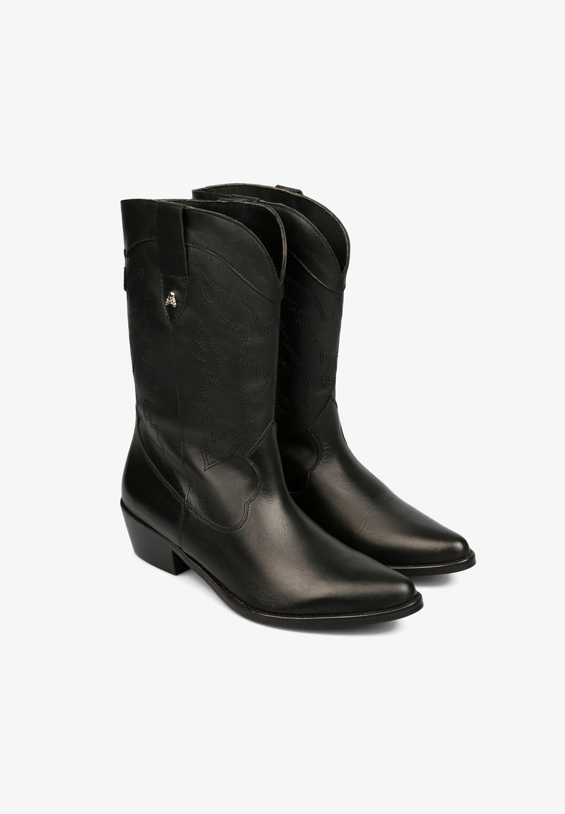COWBOY BOOTS
