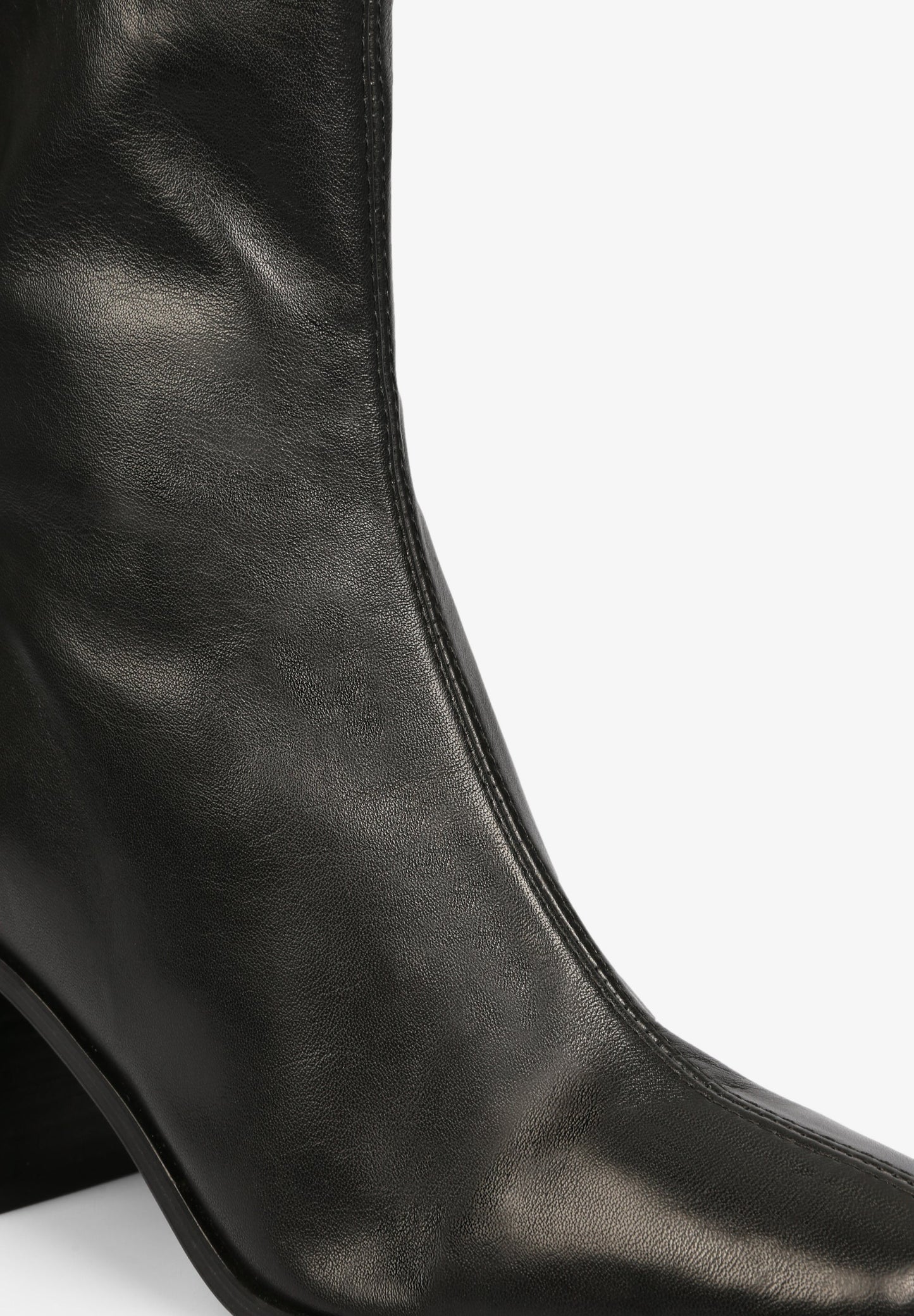 HIGH HEELED ANKLE BOOTS WITH SEAM DETAIL