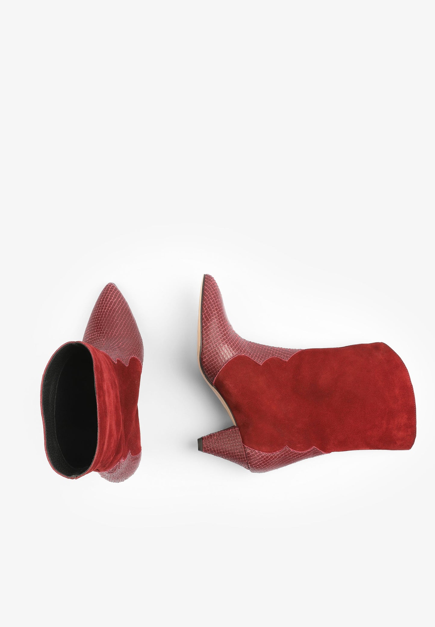 POINTED TOE COWBOY BOOTS