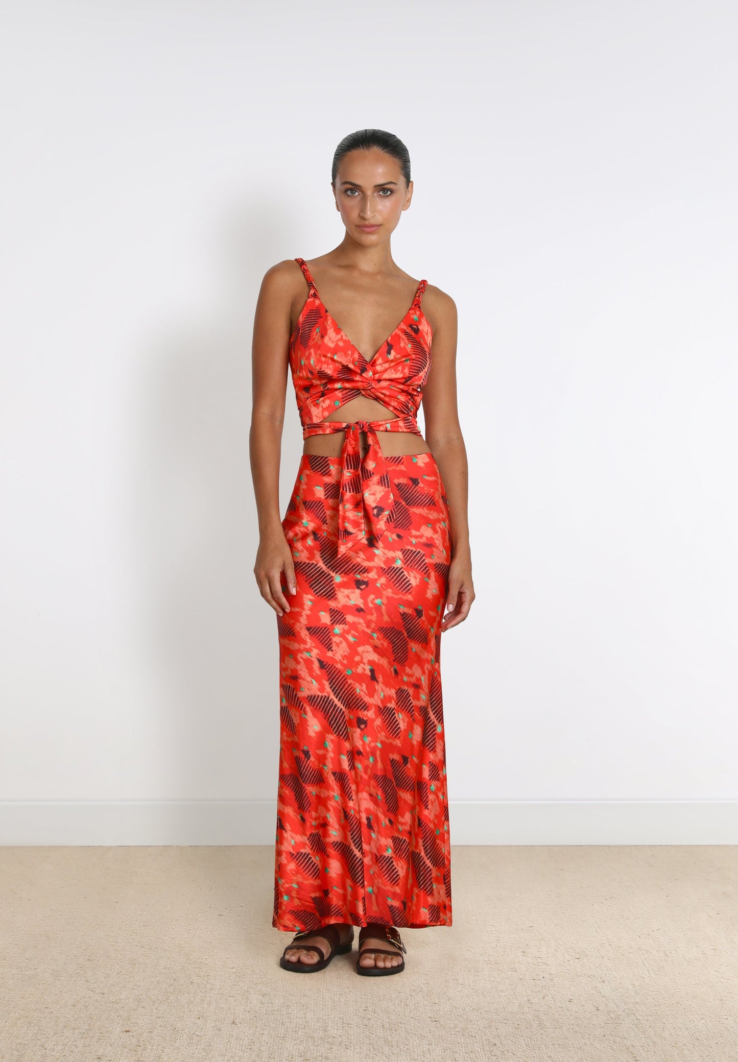 CROSSOVER PRINTED TOP