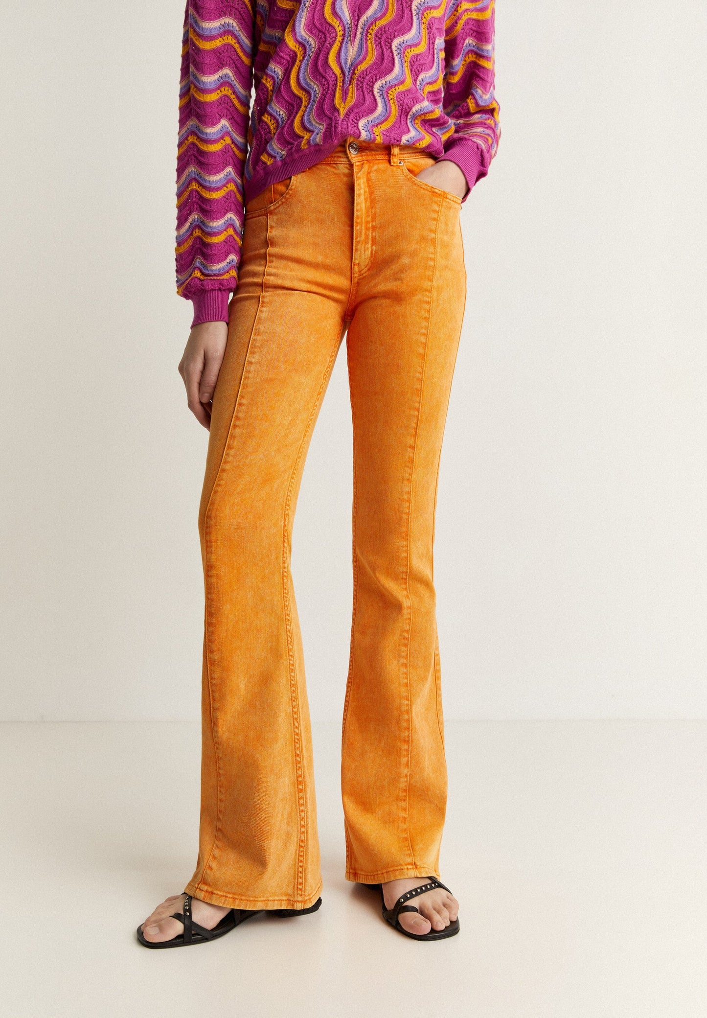 FADED EFFECT BOOTCUT JEANS