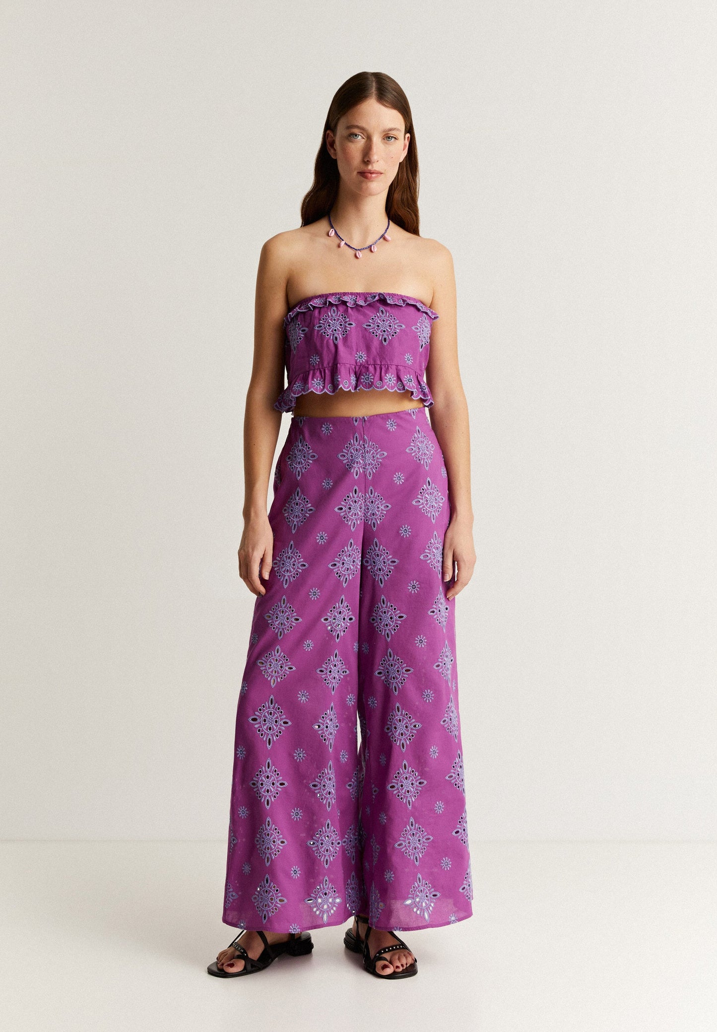 BRODERIE ANGLAISE CROP TOP