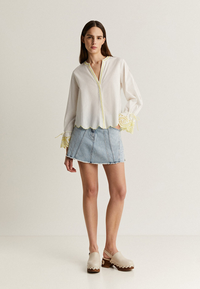 BLOUSE WITH EMBROIDERED TRIM DETAIL