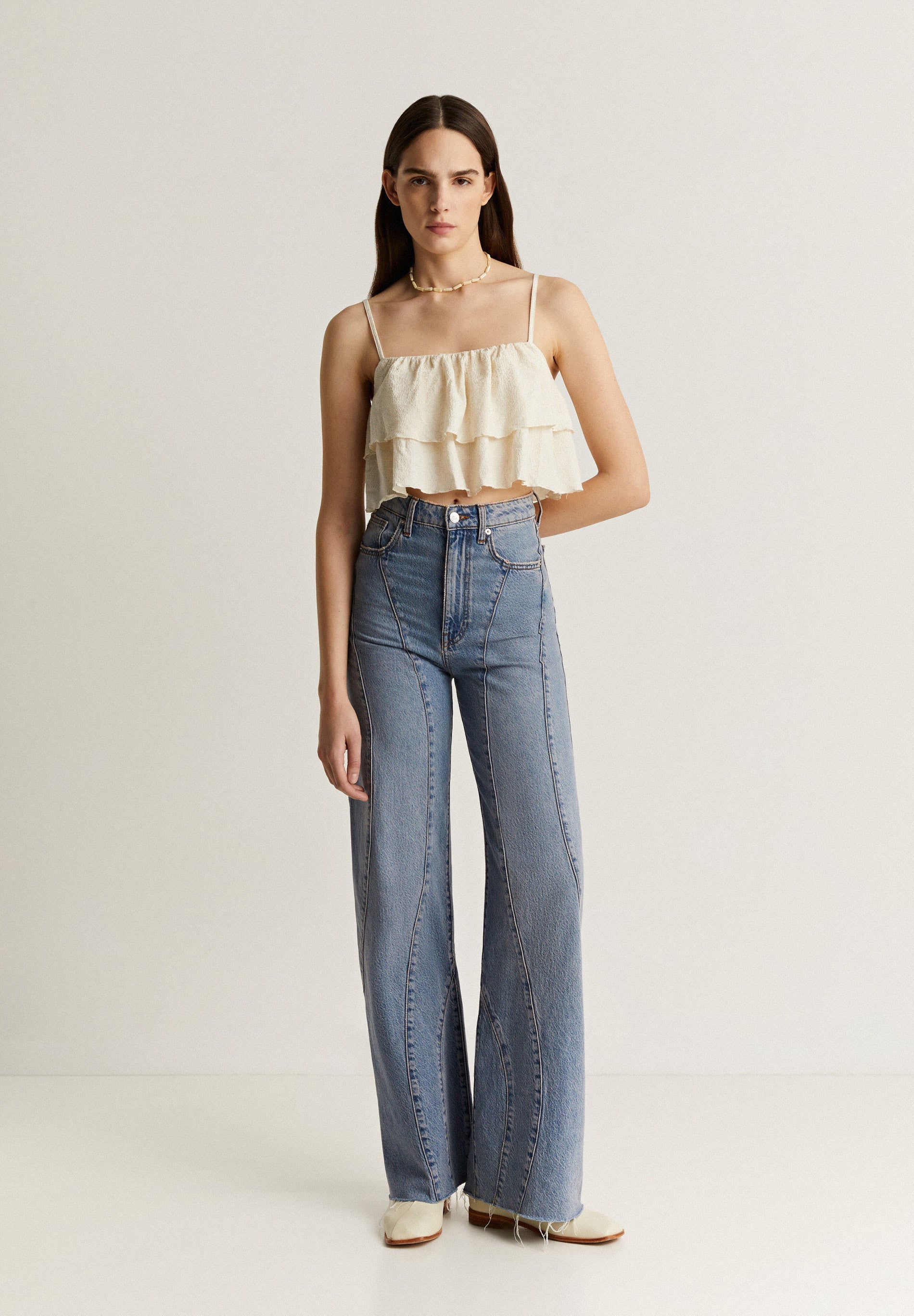 CROP TOP WITH RUFFLES