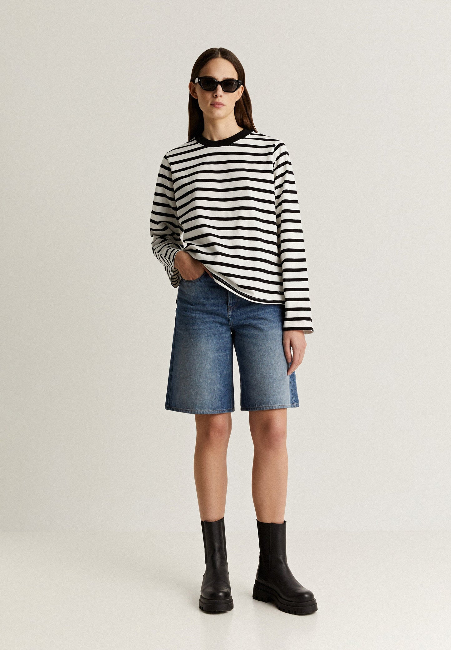 LONG SLEEVE STRIPED T-SHIRT
