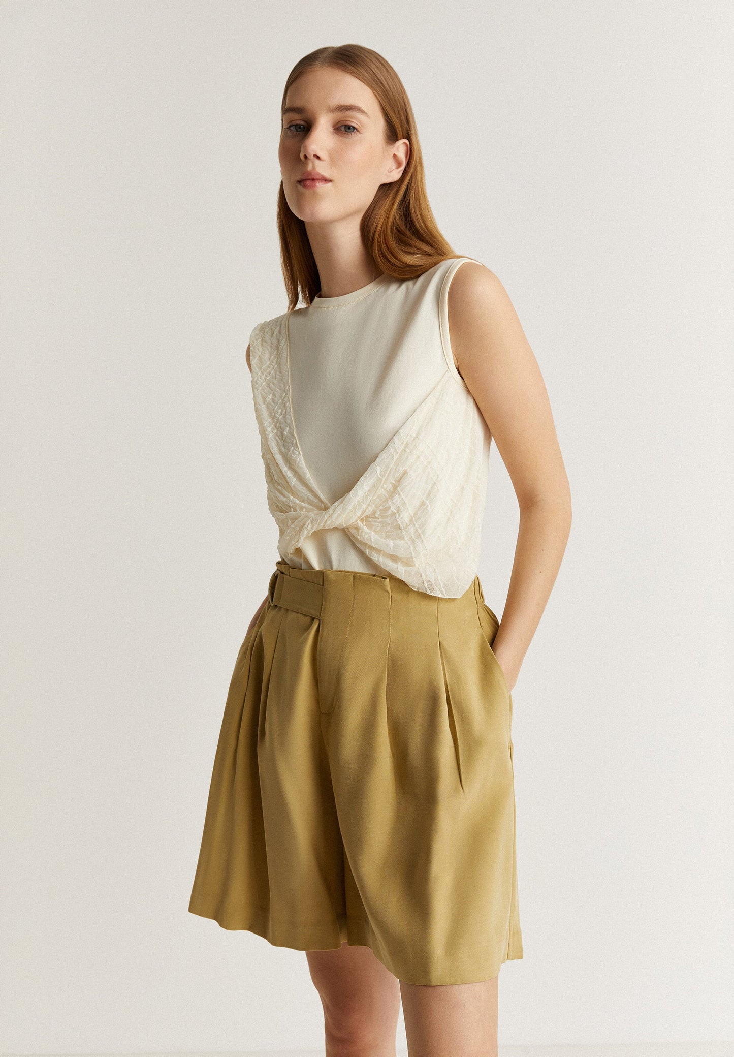 KNOTTED T-SHIRT WITH CREASED EFFECT