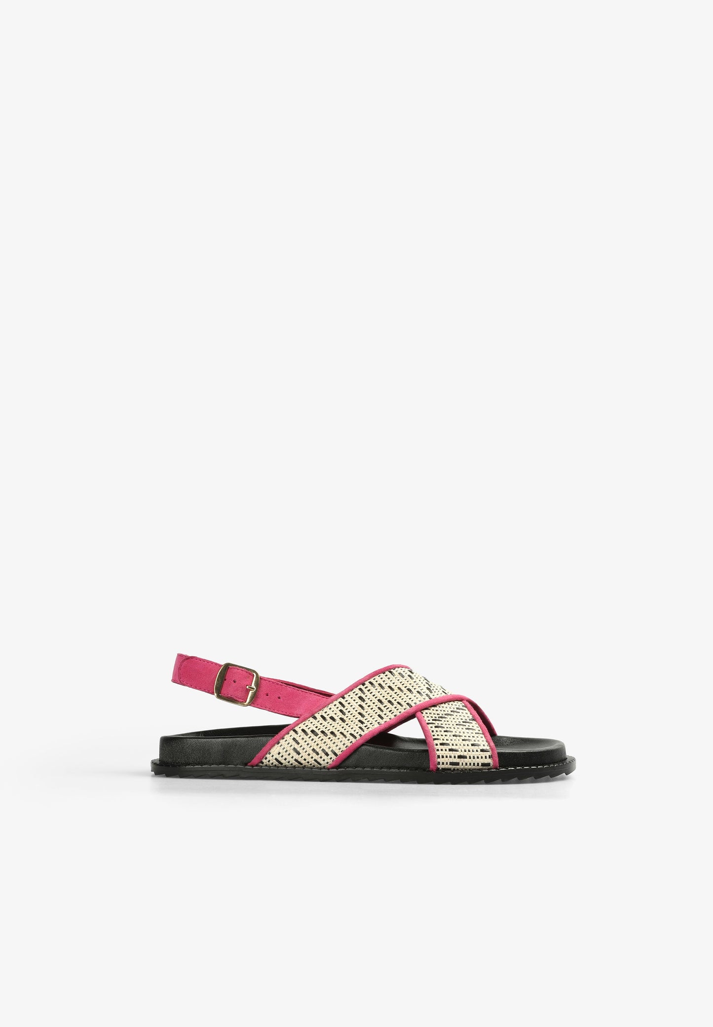 FLAT CRISS-CROSS SANDALS