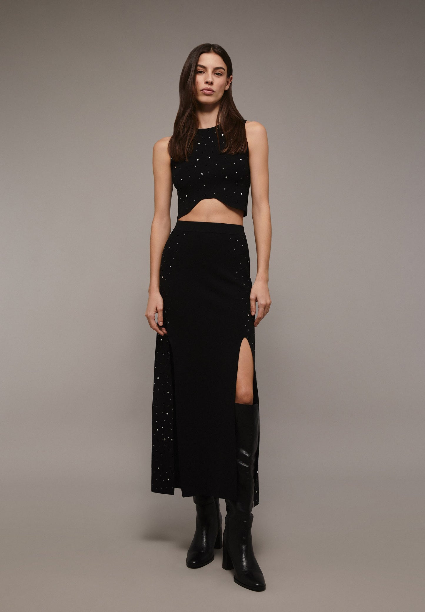 KNIT TOP WITH BEAD DETAIL