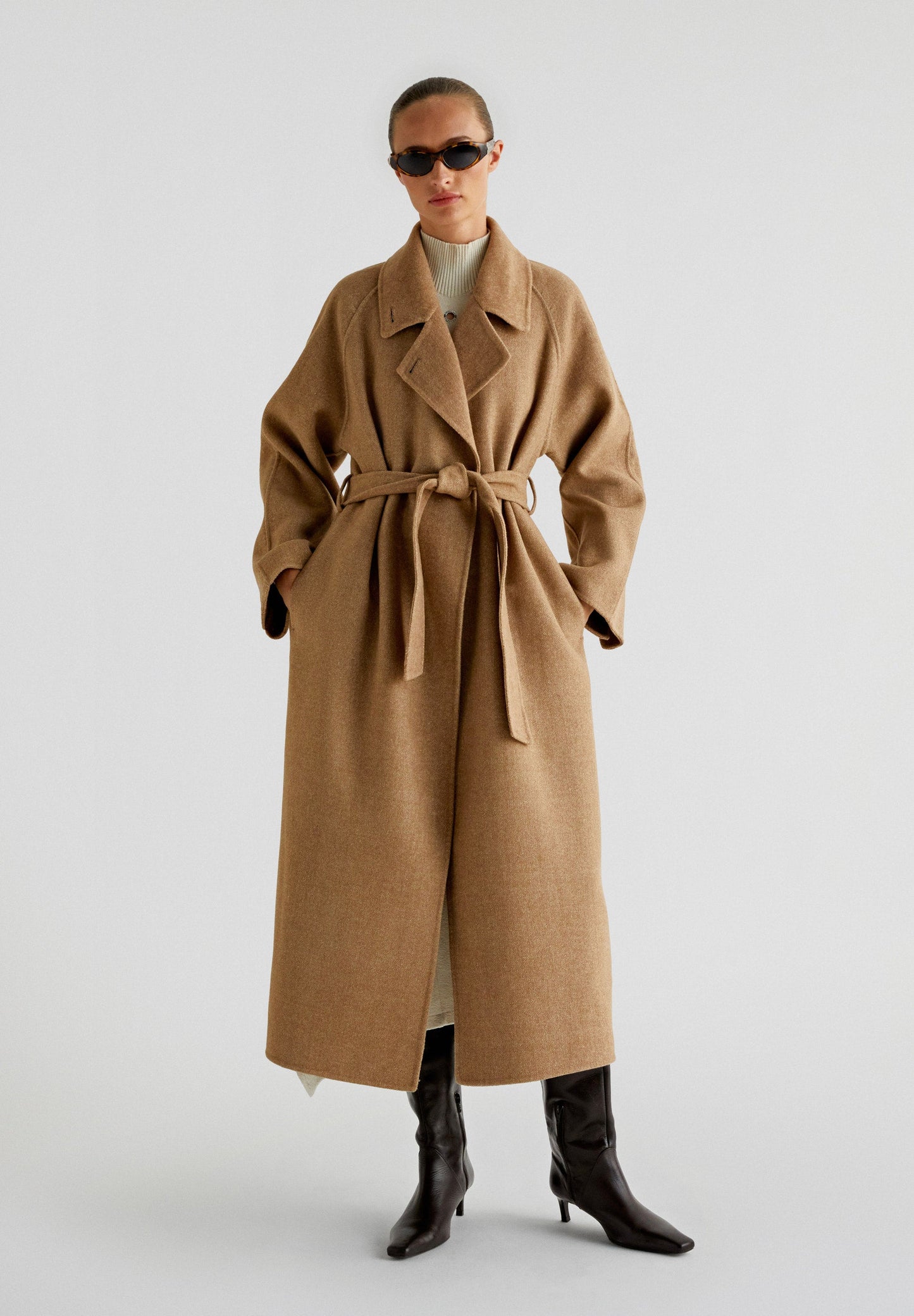 WOOL COAT WITH BELT