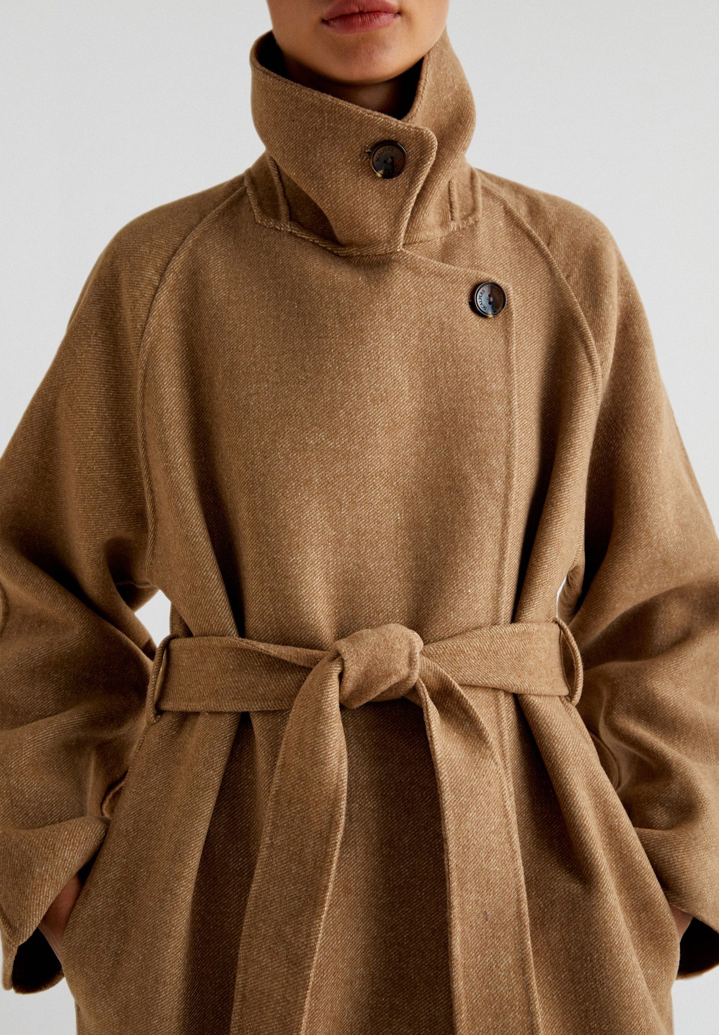 WOOL COAT WITH BELT