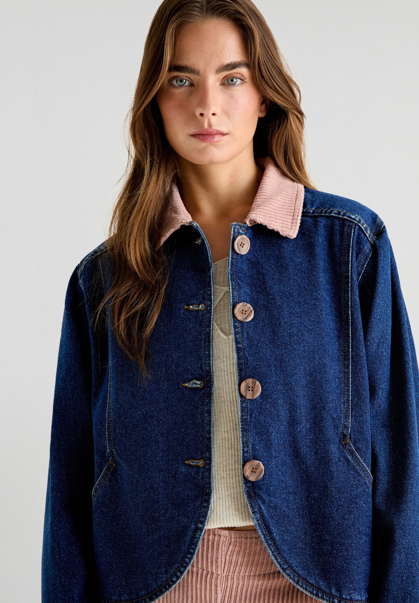 DENIM JACKET WITH CORDUROY COLLAR