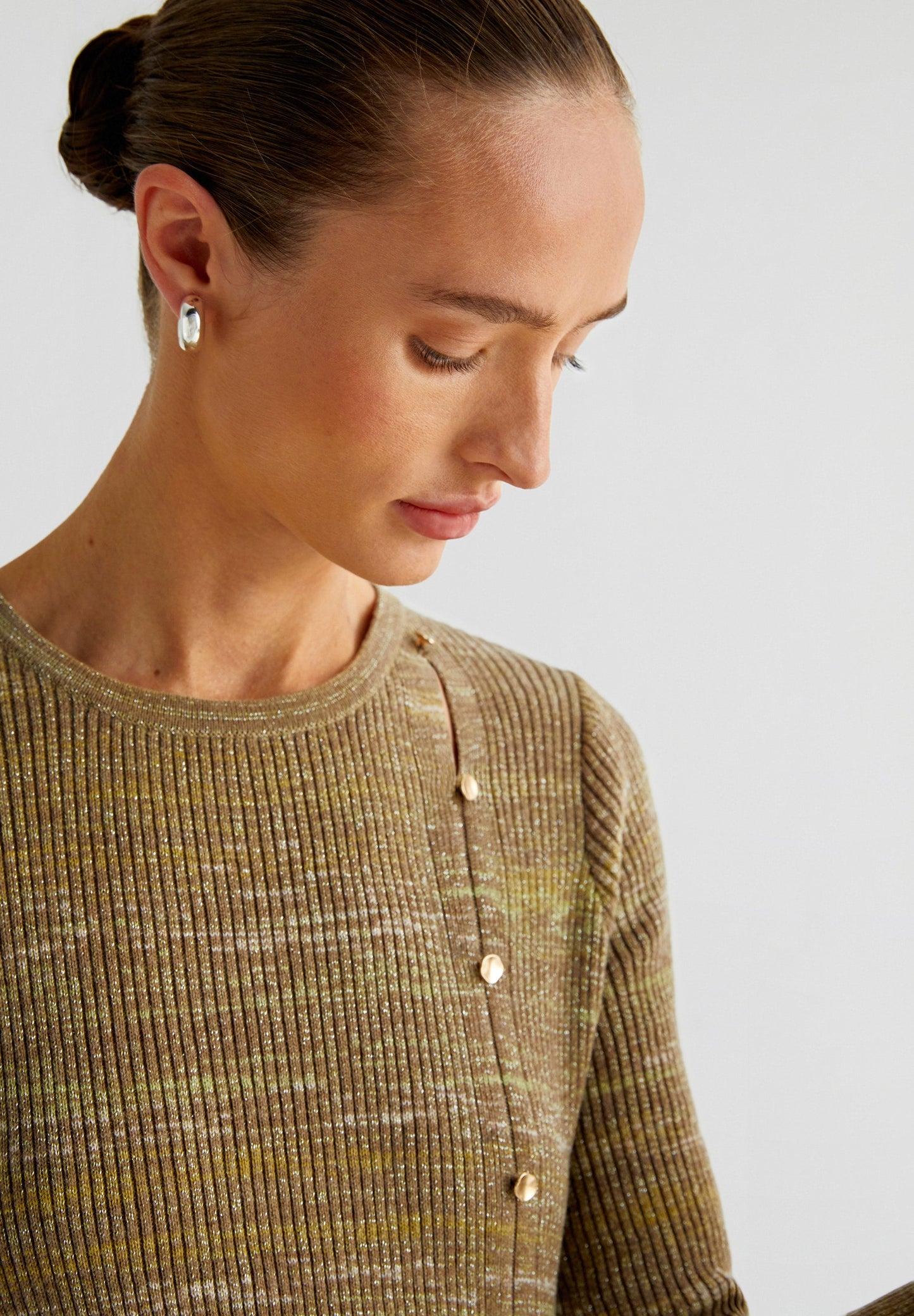 KNIT DRESS WITH BUTTONS