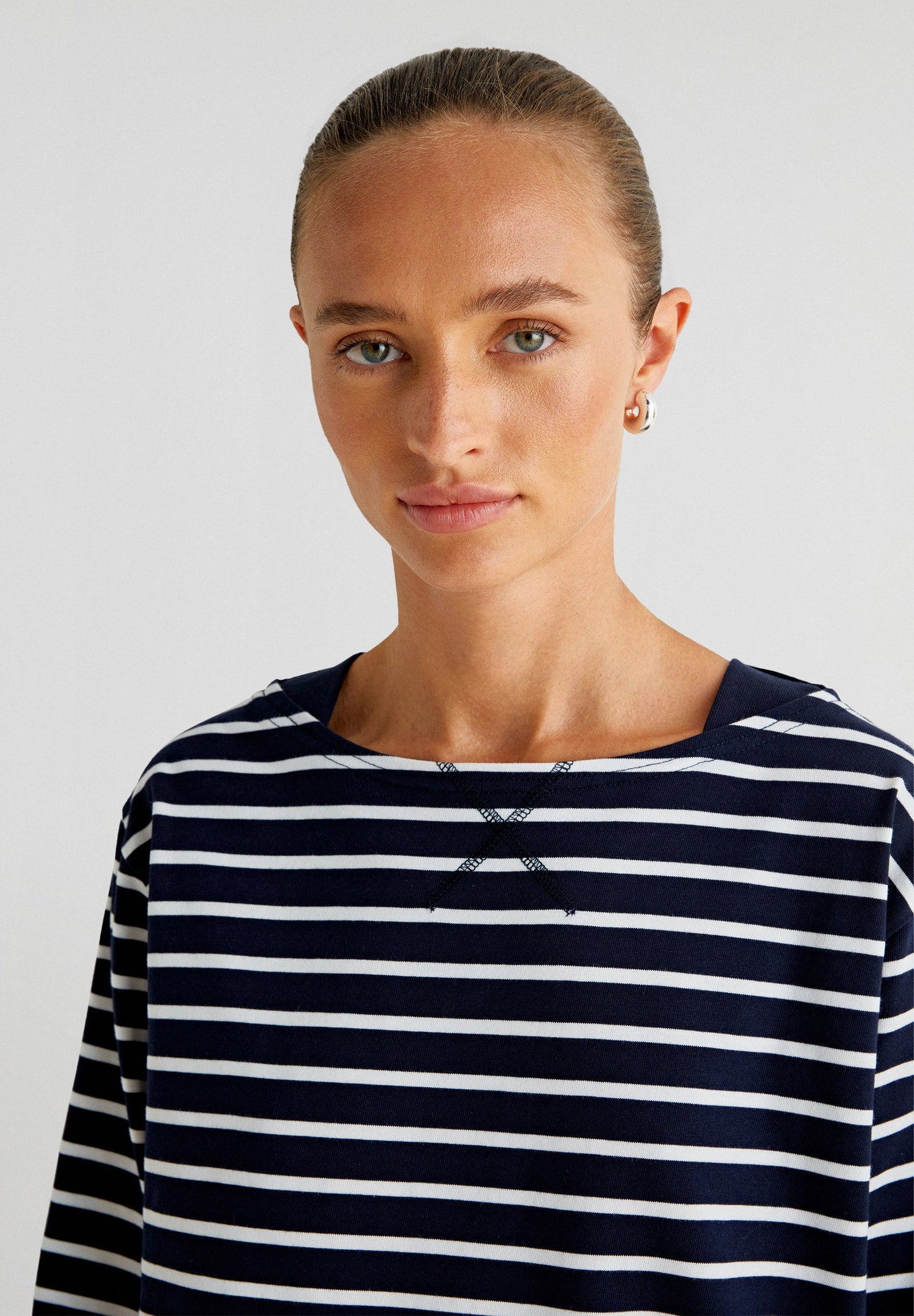 LONG SLEEVE STRIPED T-SHIRT