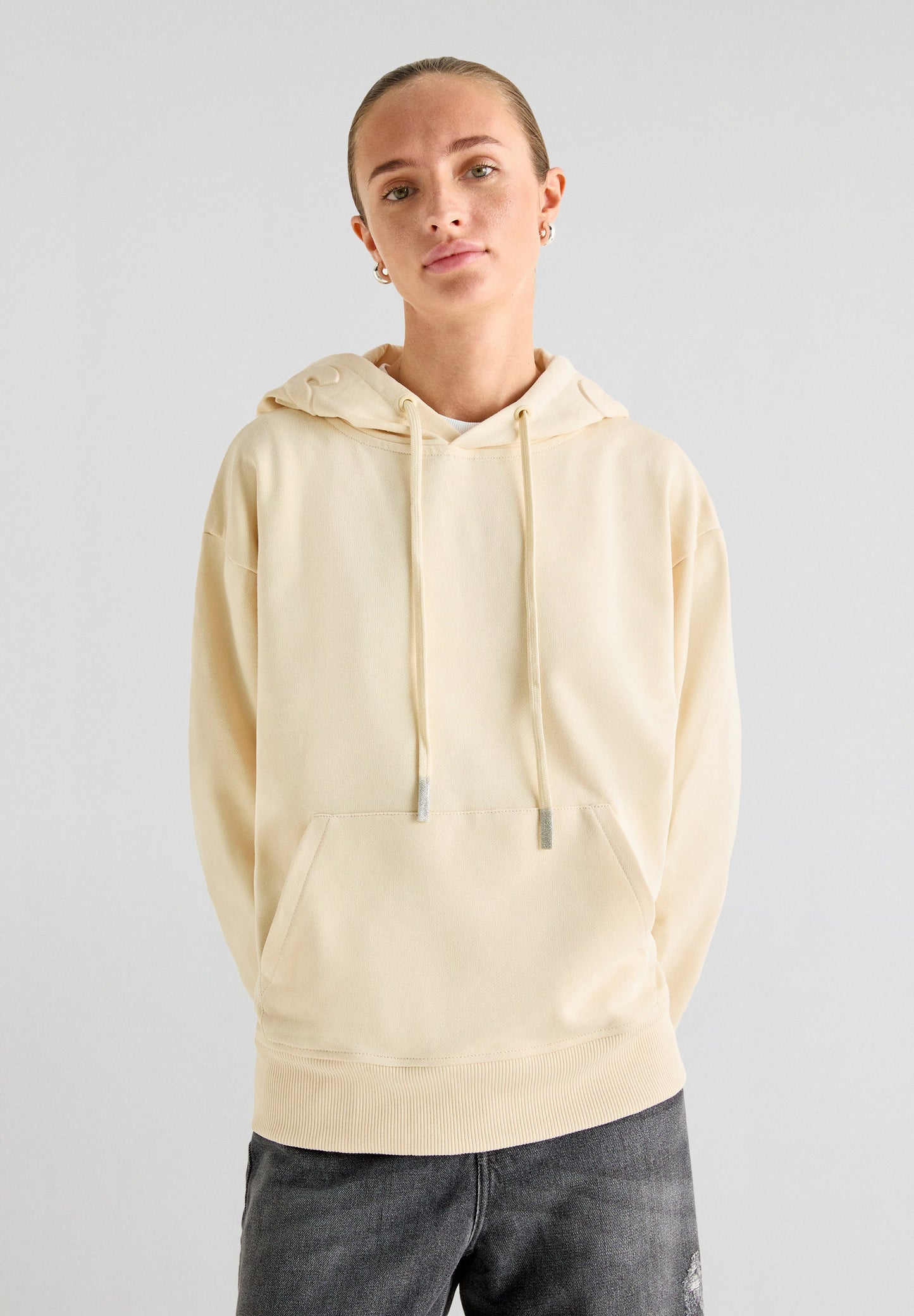 EMBOSSED HOODIE SWEATER