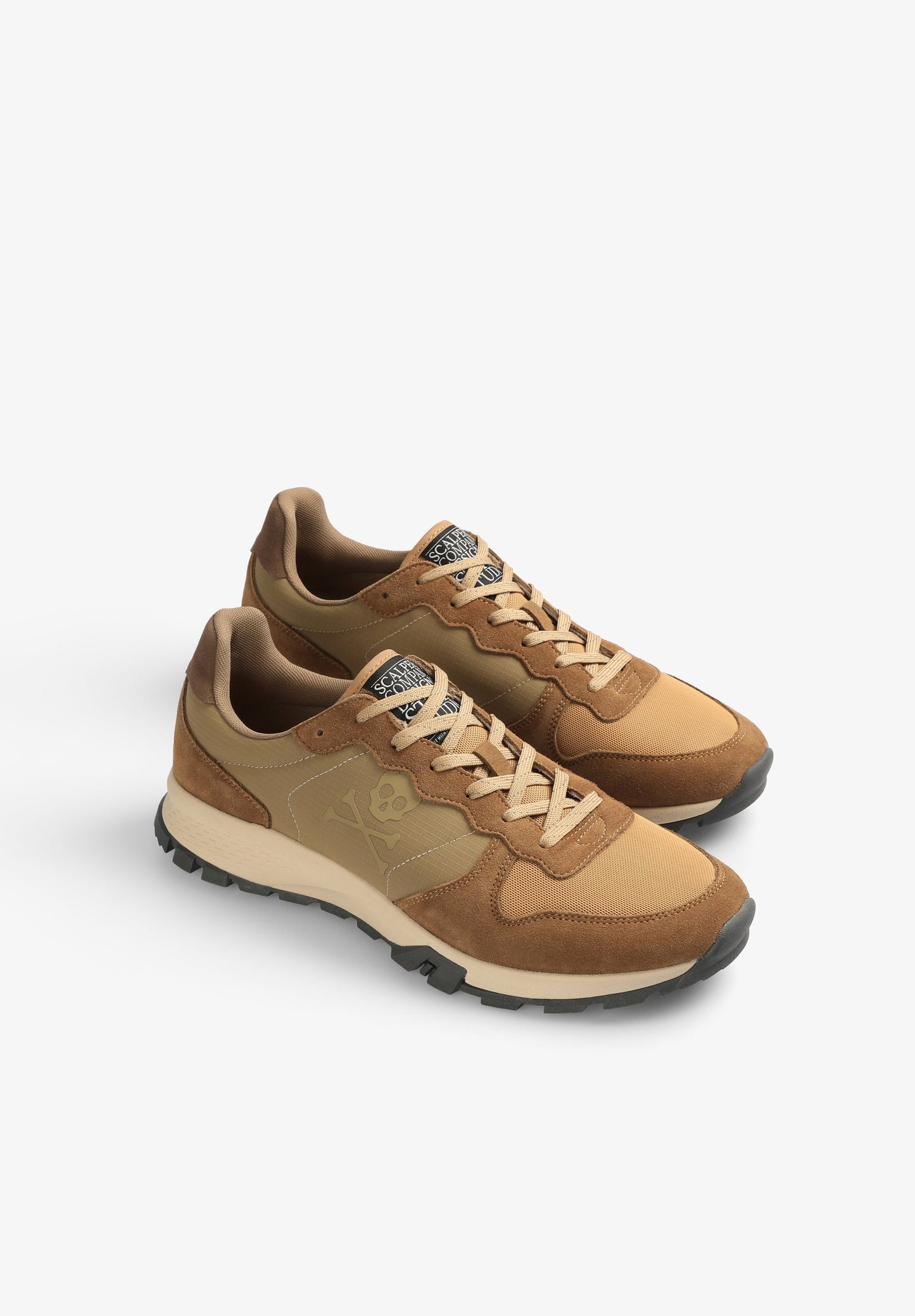 SNEAKERS WITH REFLECTIVE DETAILS