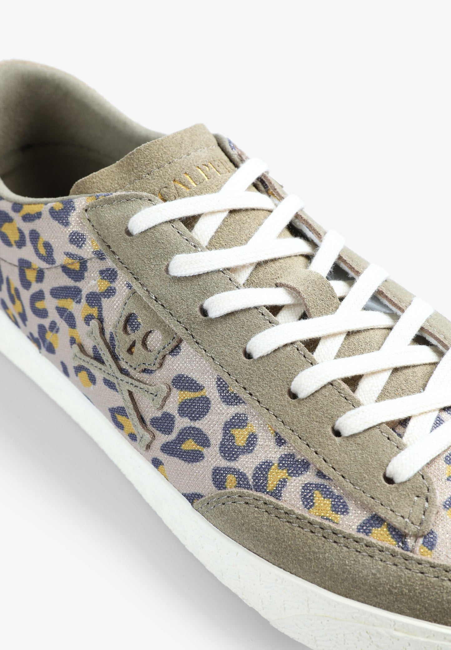 LOW TOP SNEAKERS WITH ANIMAL PRINT LOGO