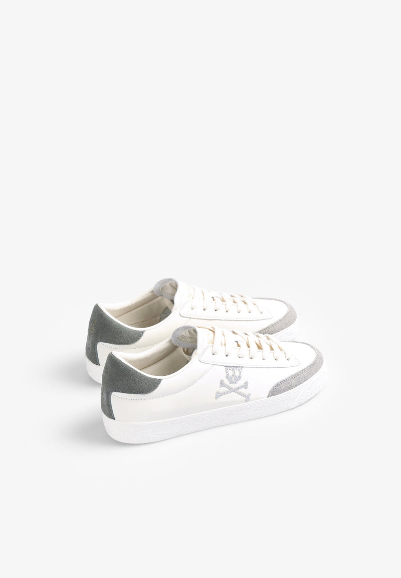 LOW TOP SNEAKERS WITH SIDE SKULL