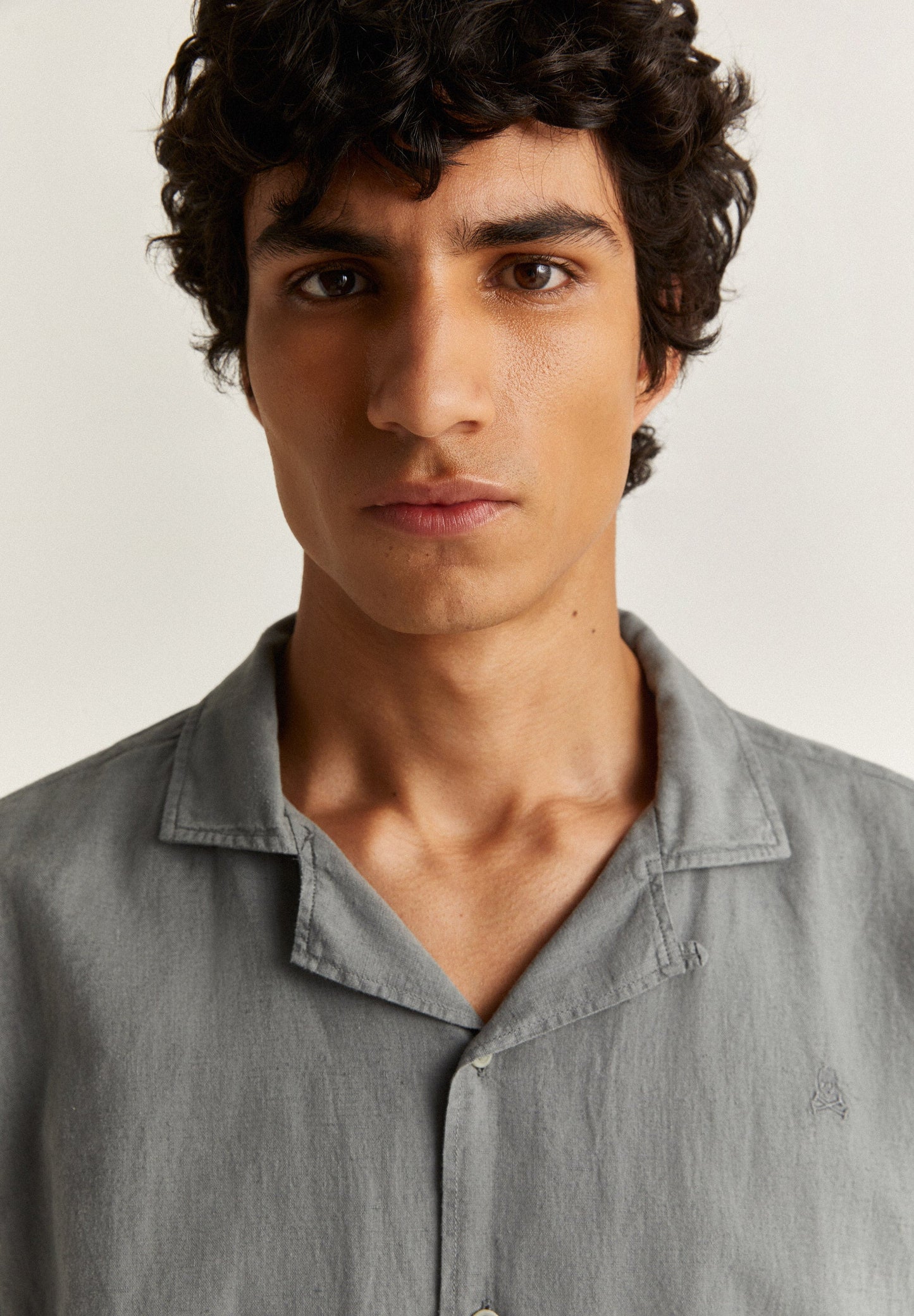 SHORT SLEEVE LINEN SHIRT