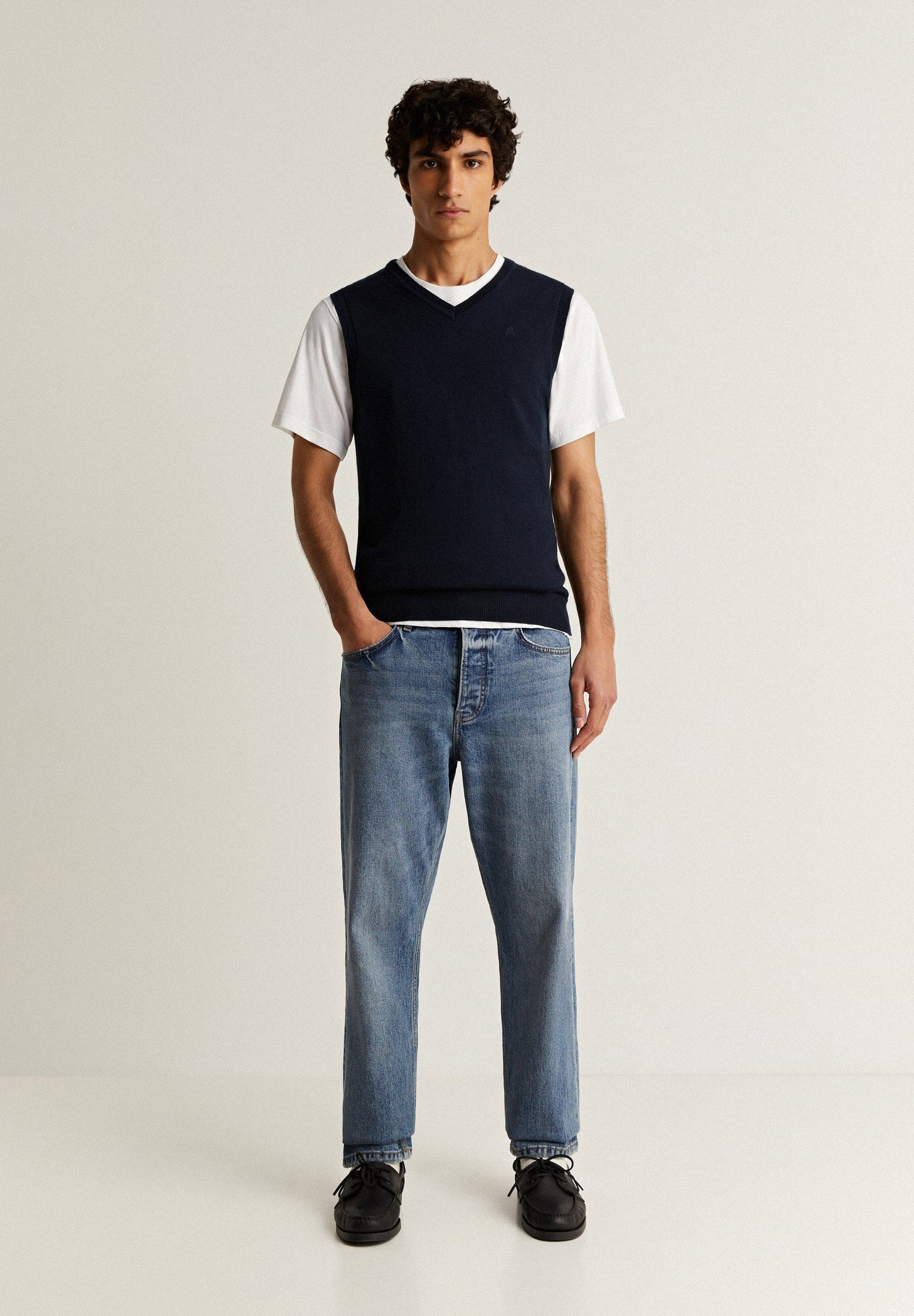 KNIT WAISTCOAT WITH SKULL