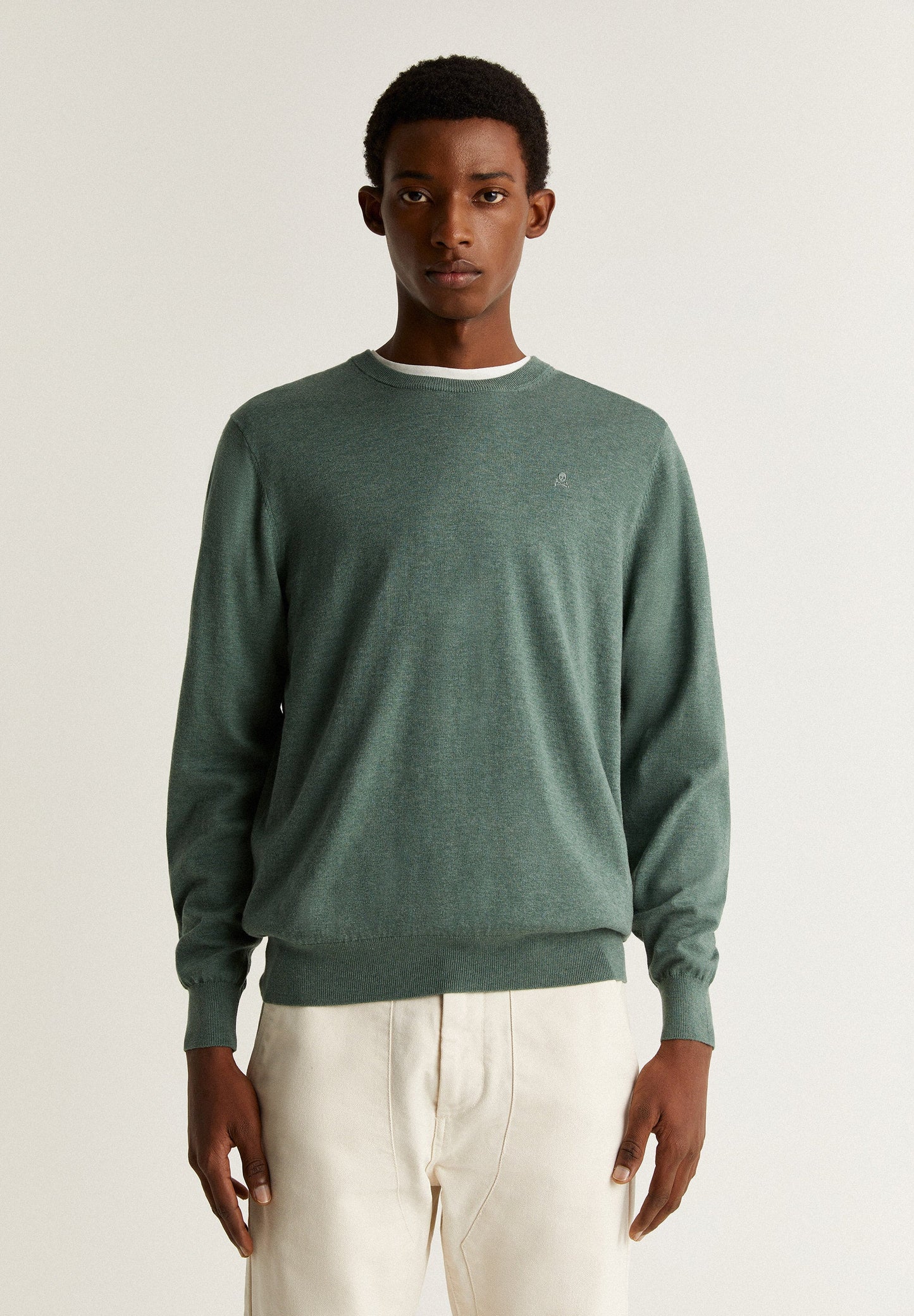 ROUND NECK SWEATER WITH SKULL