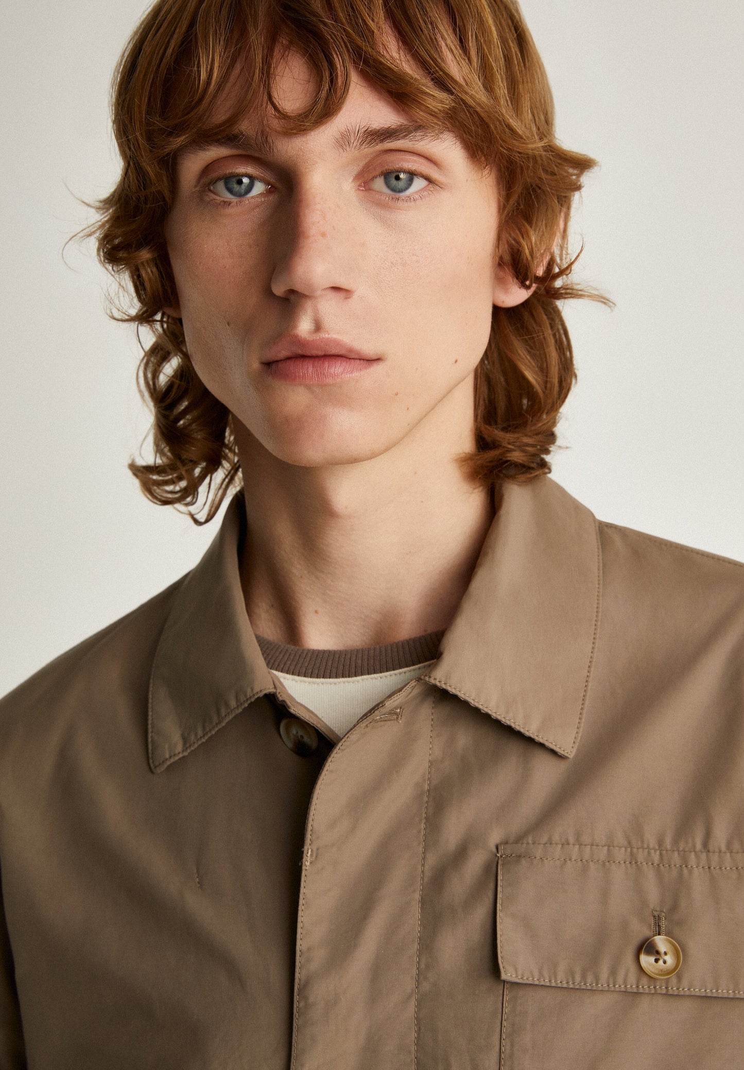 OVERSHIRT WITH CORDUROY COLLAR DETAIL