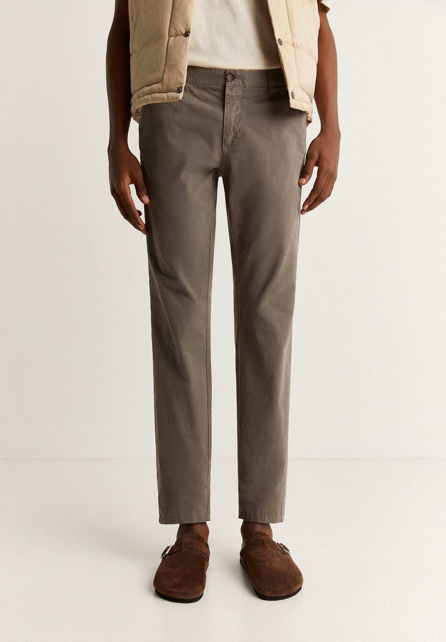 CASUAL CHINO TROUSERS