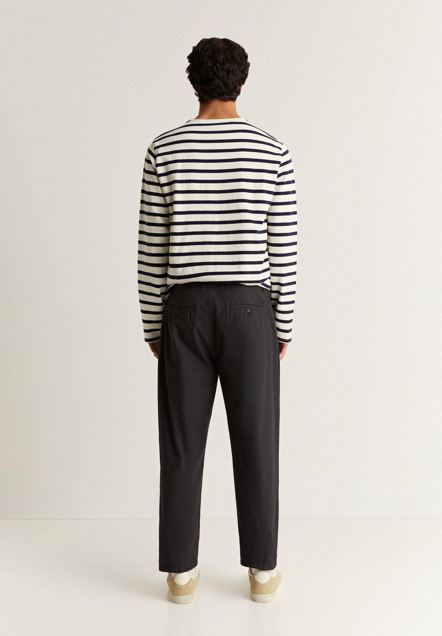 PREMIUM TROUSERS WITH DARTS