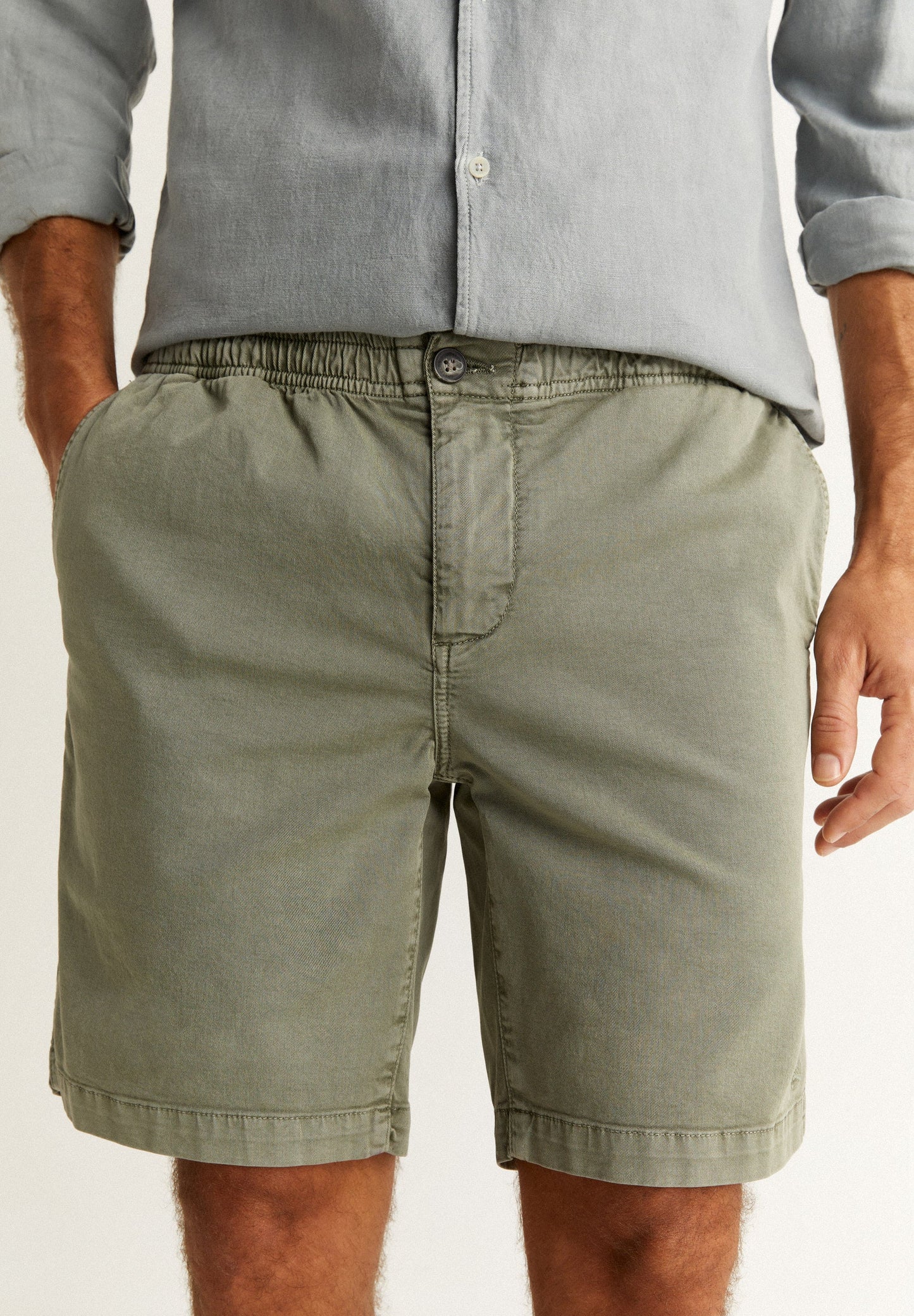 CLASSIC BERMUDA SHORTS