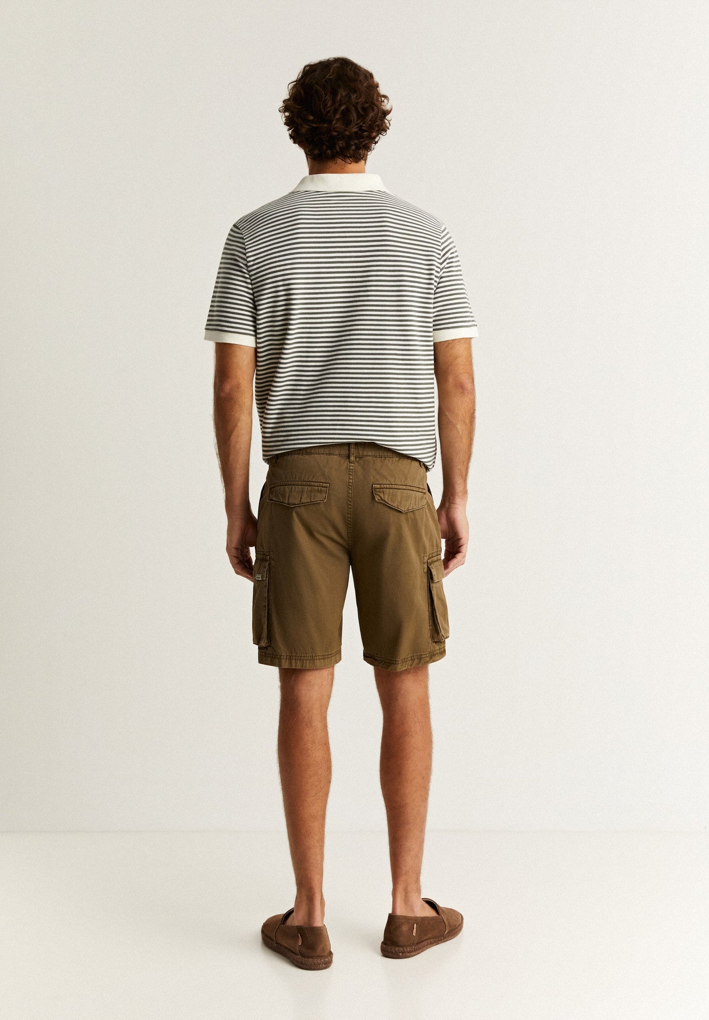 CARGO BERMUDA SHORTS WITH POCKETS