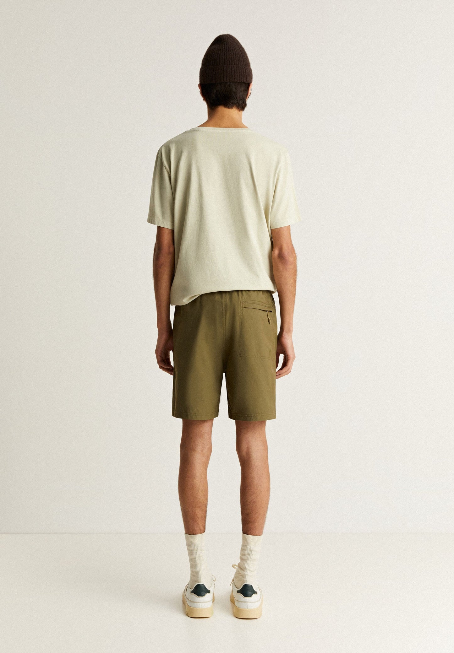 BERMUDA SHORTS WITH SEAM DETAIL