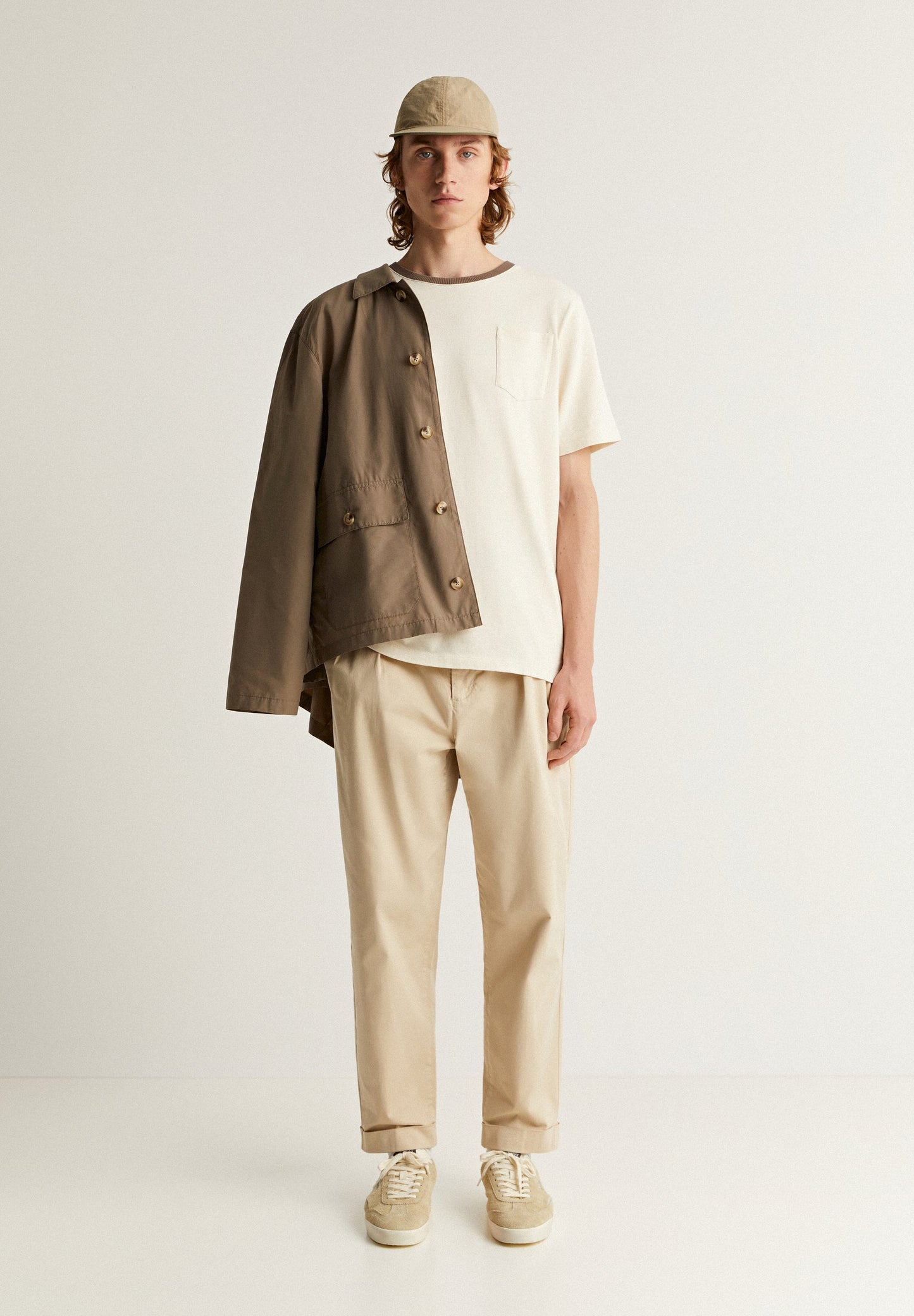 T-SHIRT WITH CONTRAST COLLAR DETAIL