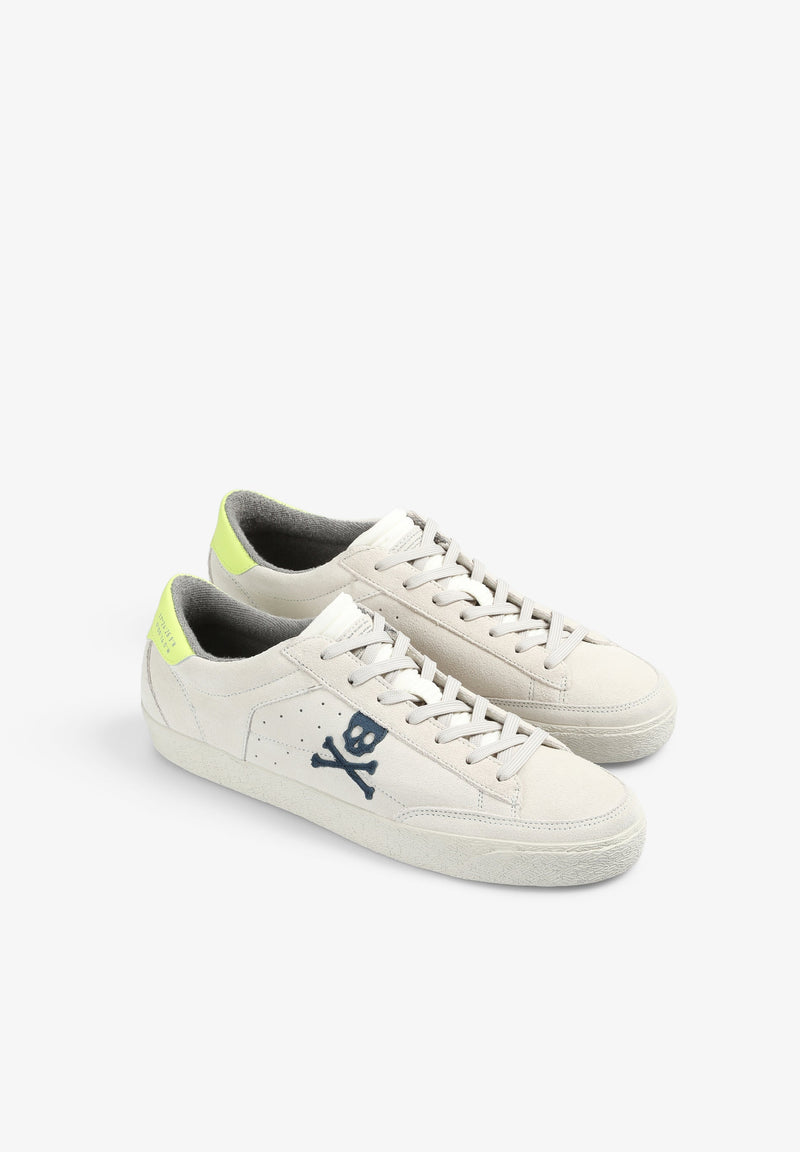 LOW TOP SNEAKERS WITH SIDE SKULL