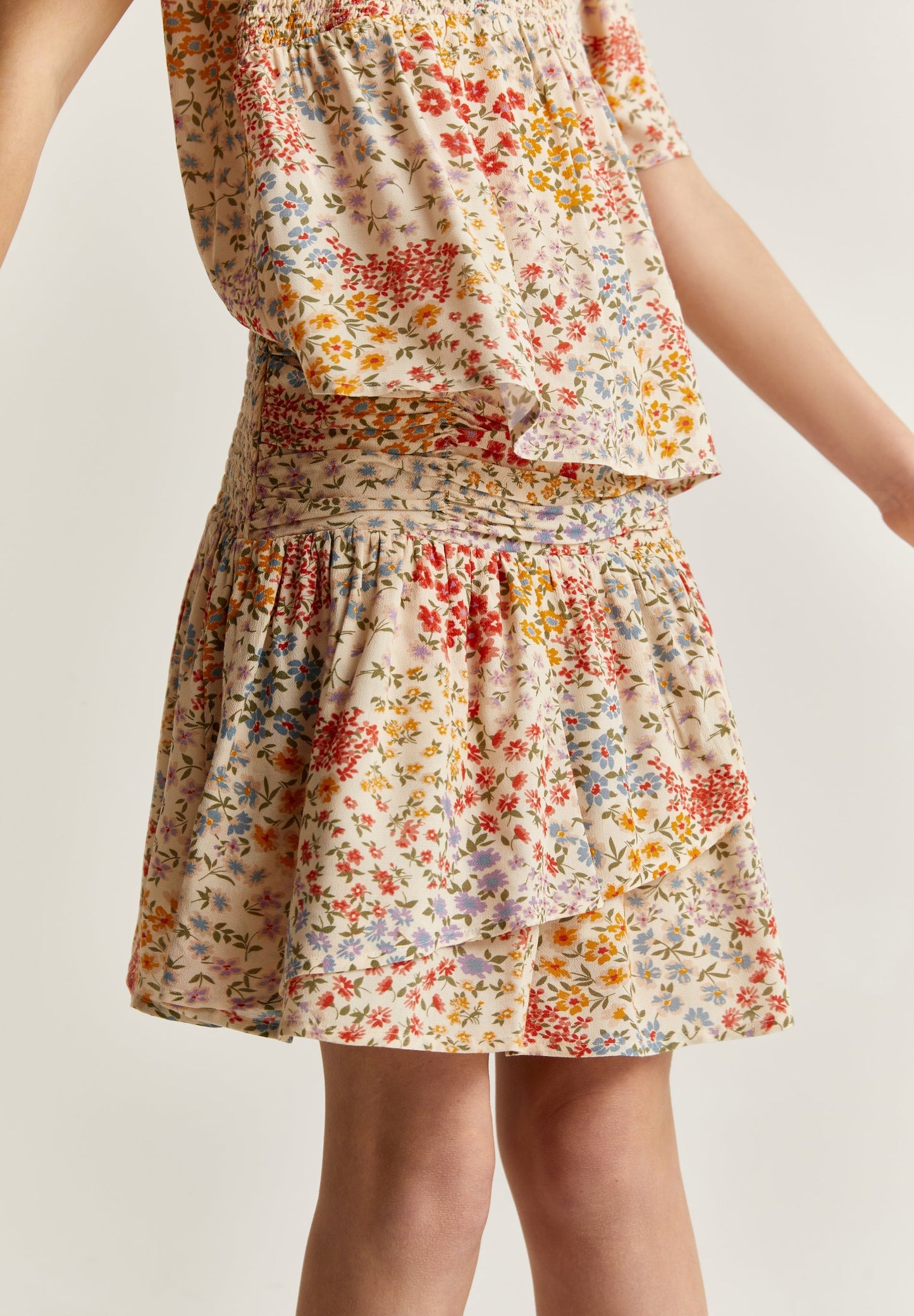 FLORAL SKIRT WITH GATHERING