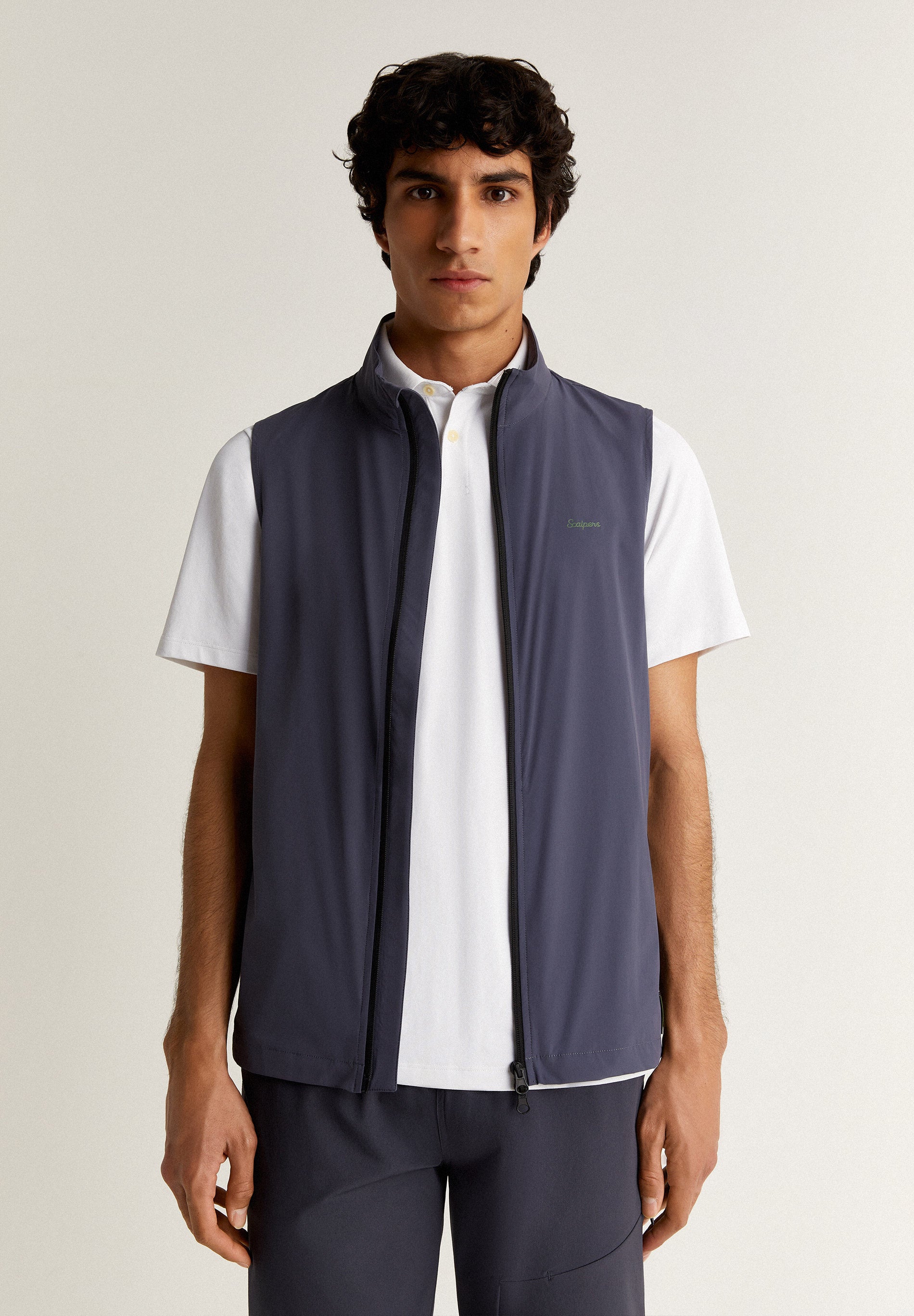 ADRENALINE LIGHTWEIGHT FOLDABLE WINDBREAKER