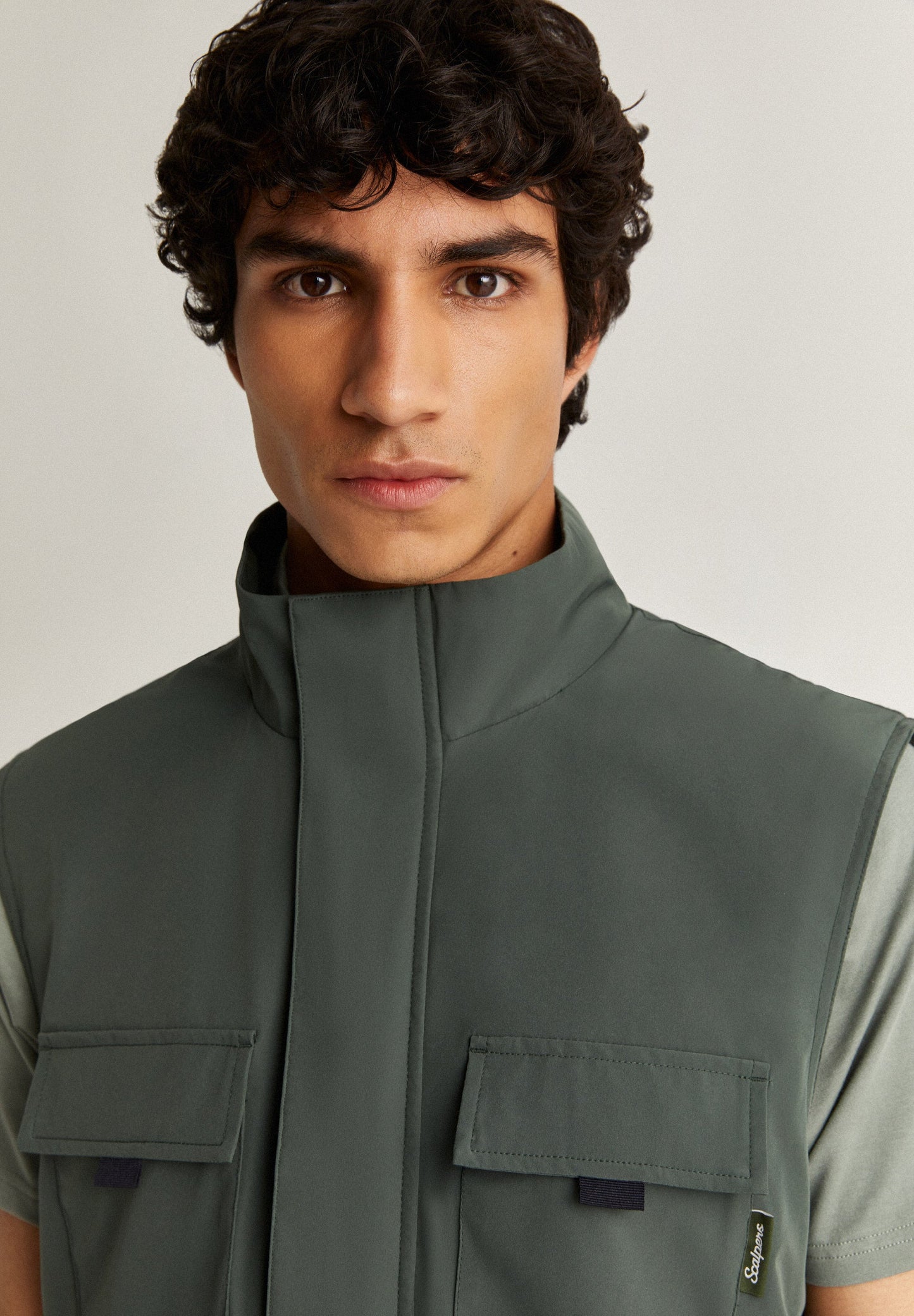 ADRENALINE TECHNICAL WAISTCOAT WITH POCKETS