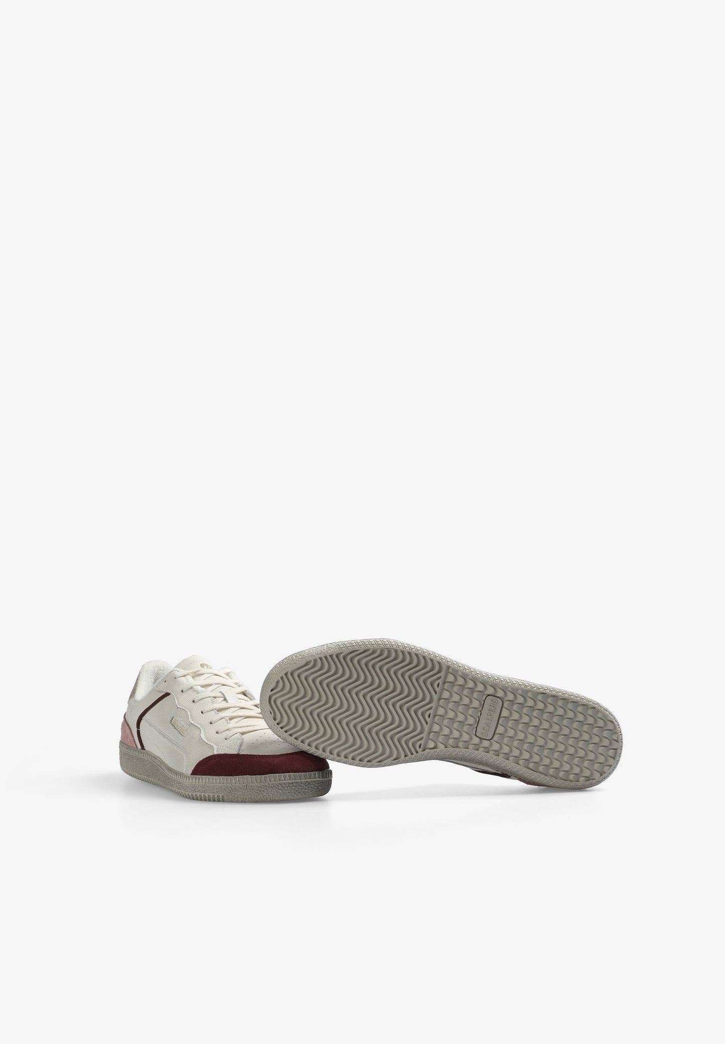 SNEAKERS GRABADO LOGO DETALLES - Scalpers