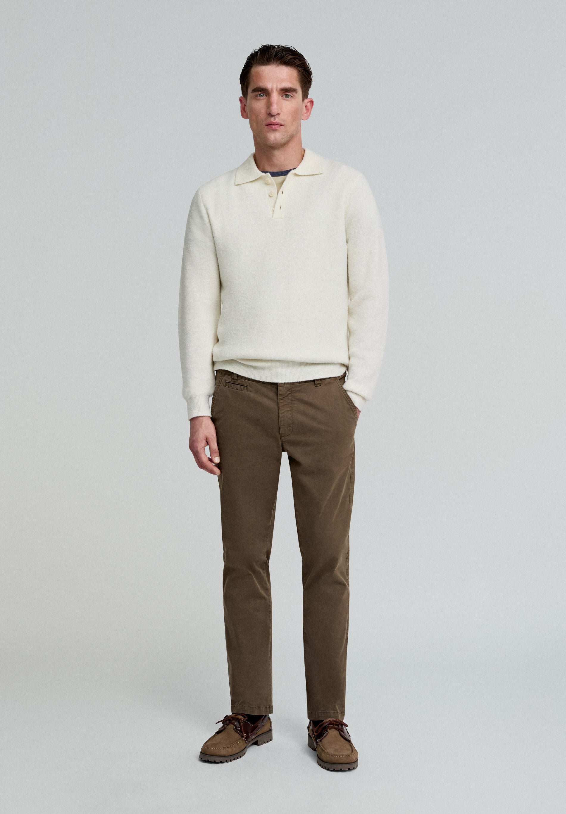 CASUAL CHINO TROUSERS