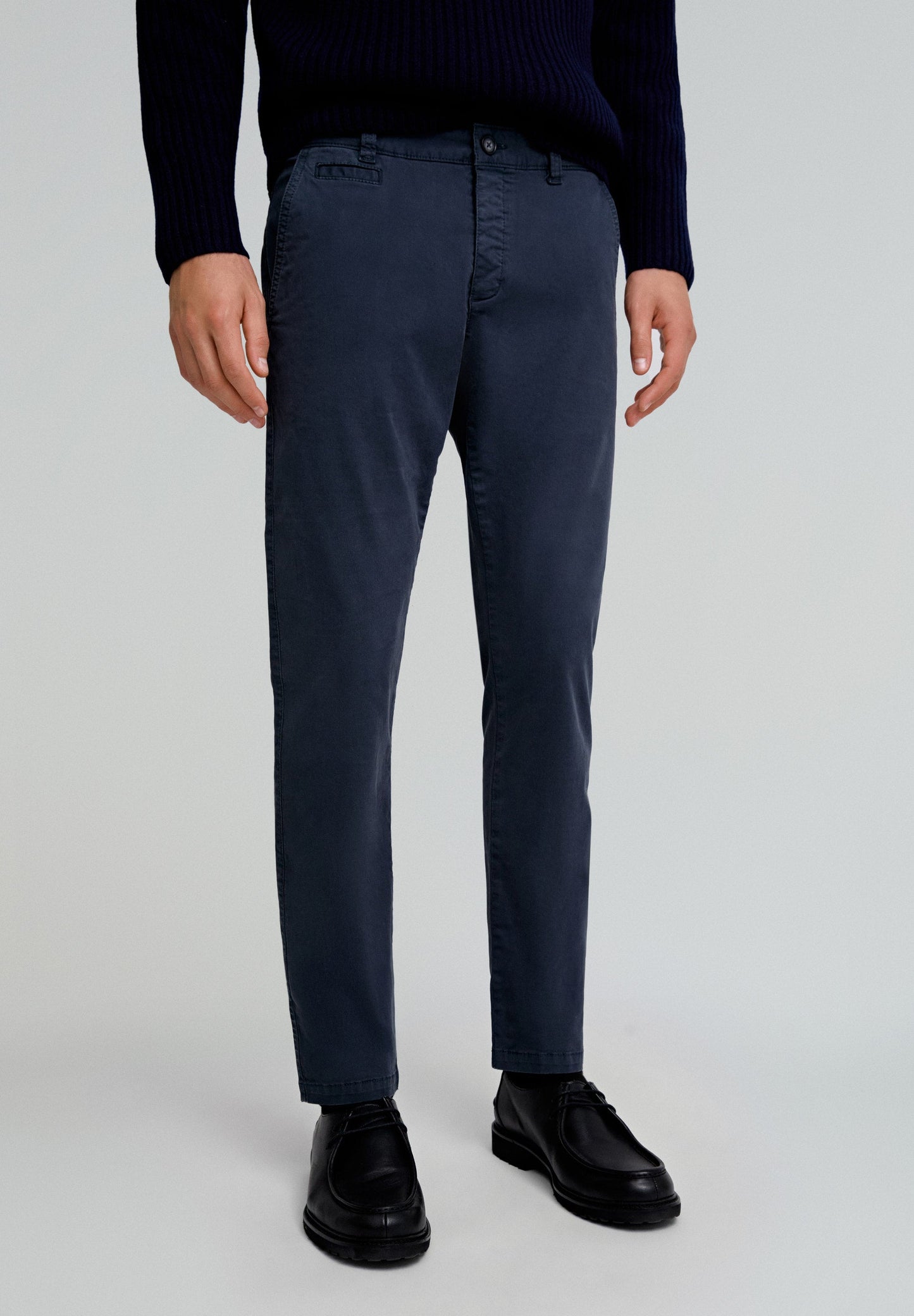 CASUAL CHINO TROUSERS