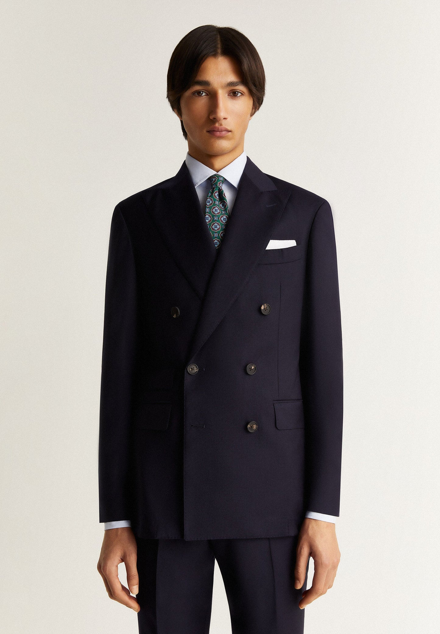 NAVY BLUE DOUBLE-BREASTED SUIT