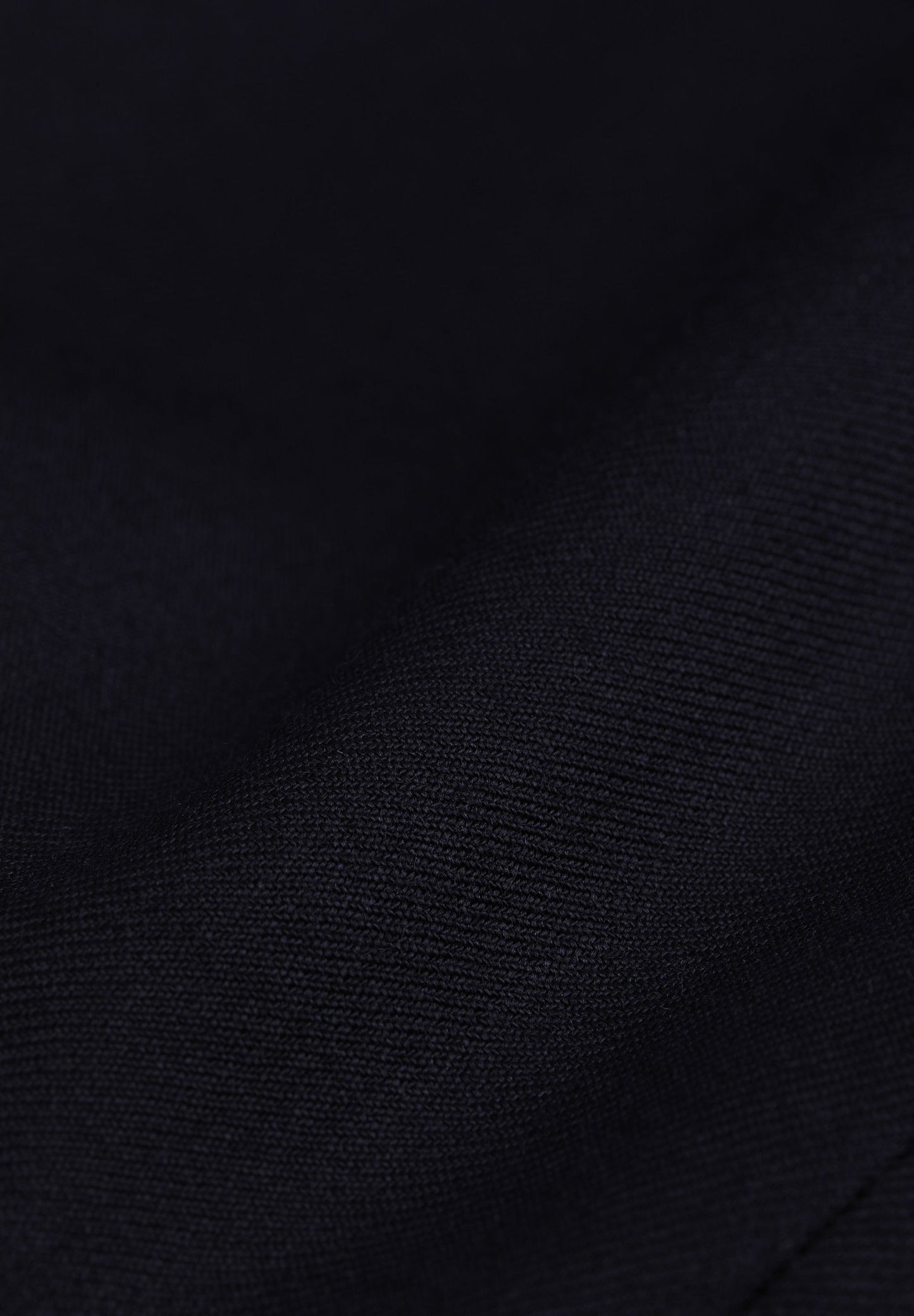 NAVY BLUE DOUBLE-BREASTED SUIT