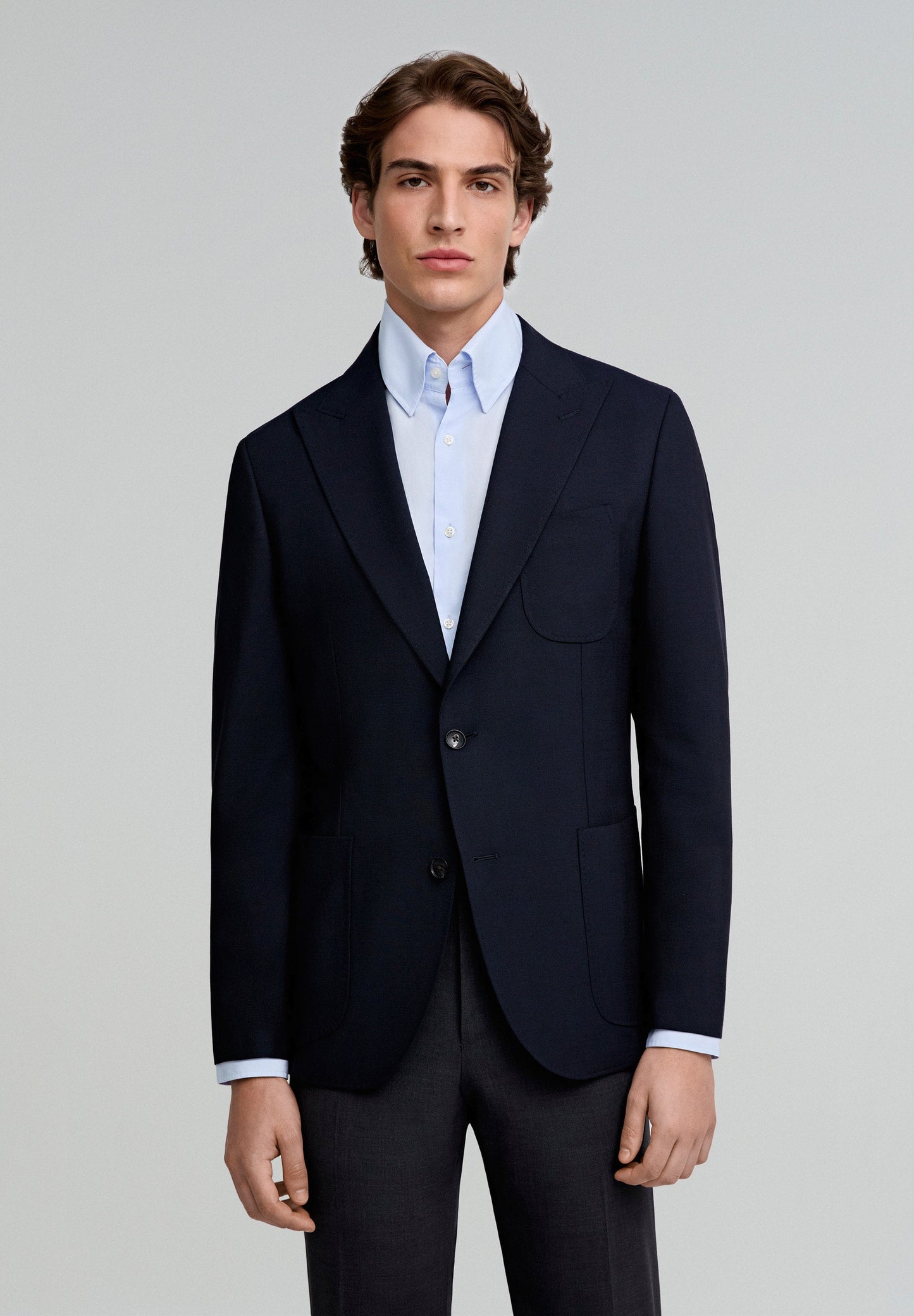 PEAKED LAPEL WOOL BLAZER