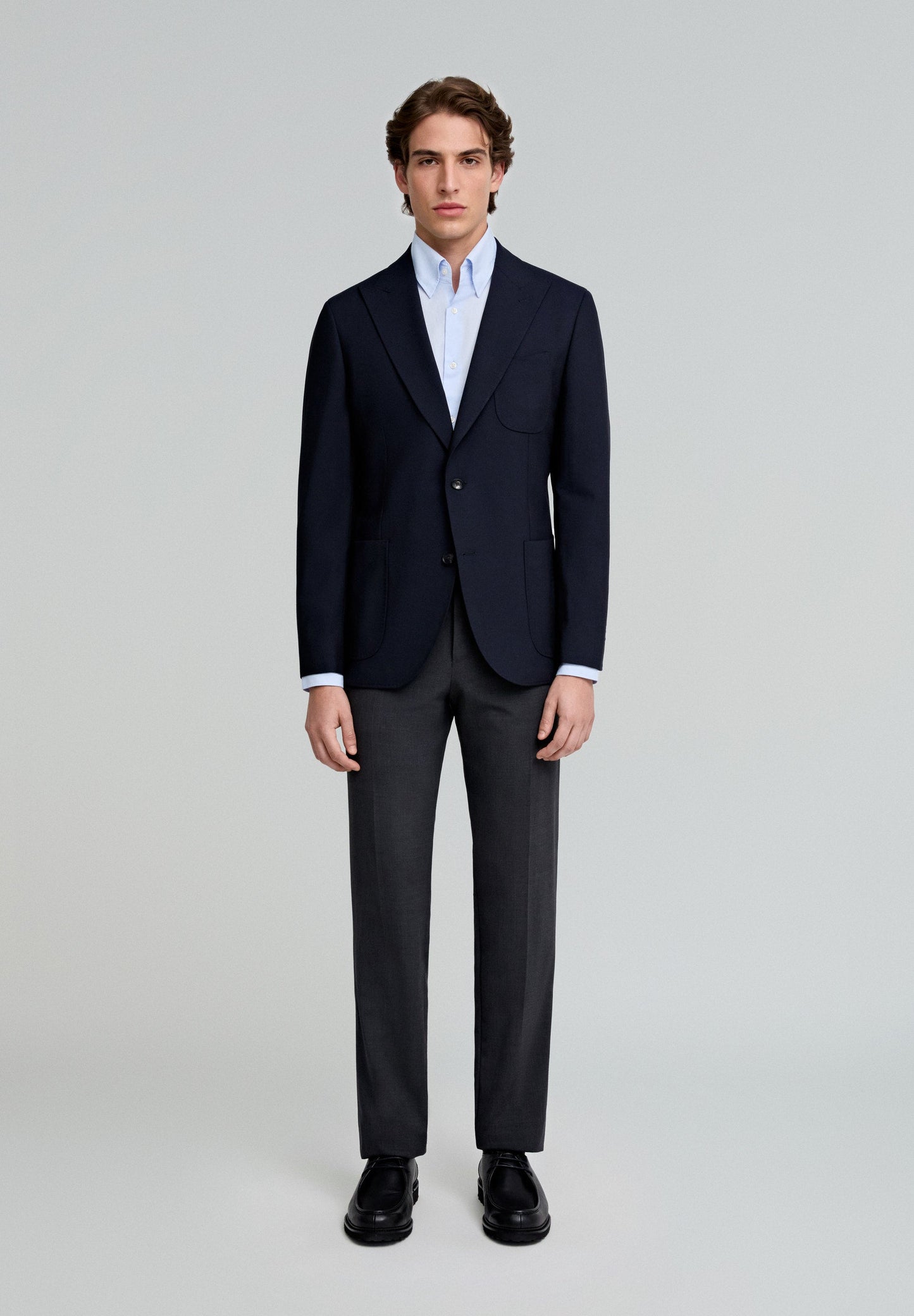 PEAKED LAPEL WOOL BLAZER