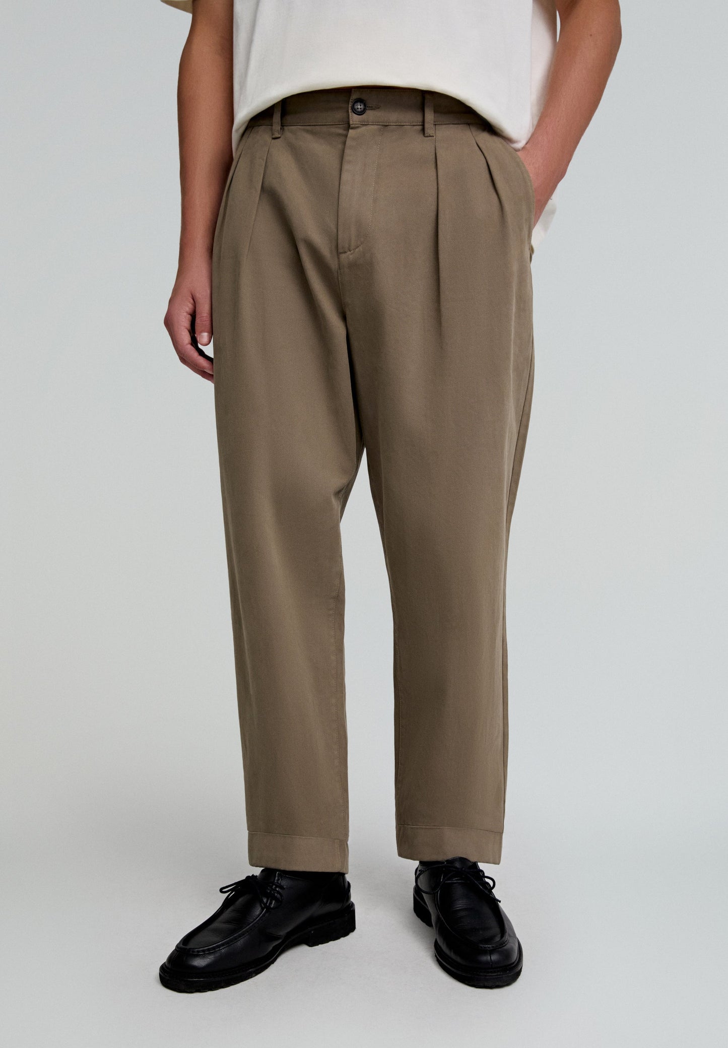 PREMIUM TROUSERS WITH DOUBLE DARTS